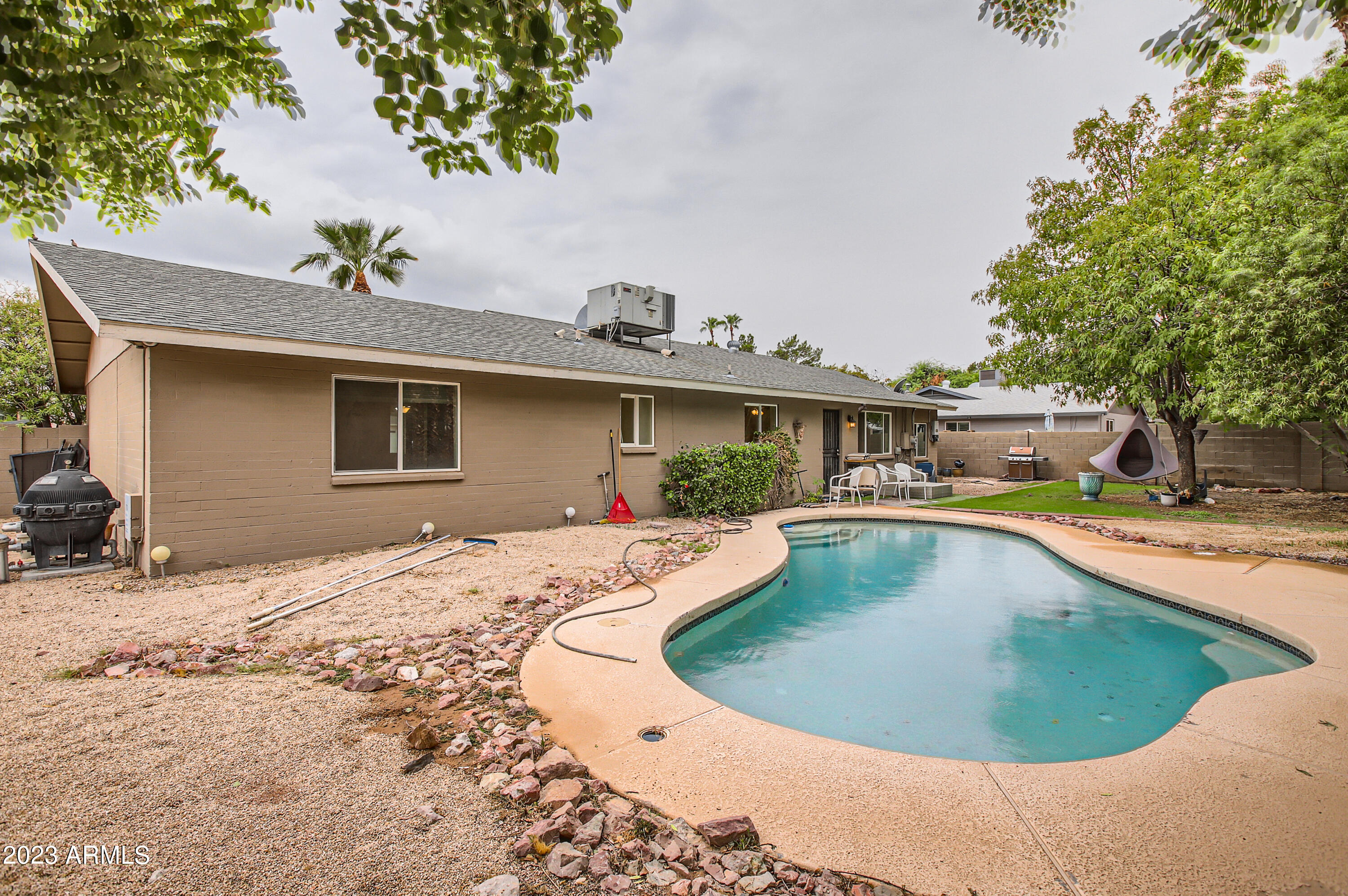 4910 E PARADISE Drive