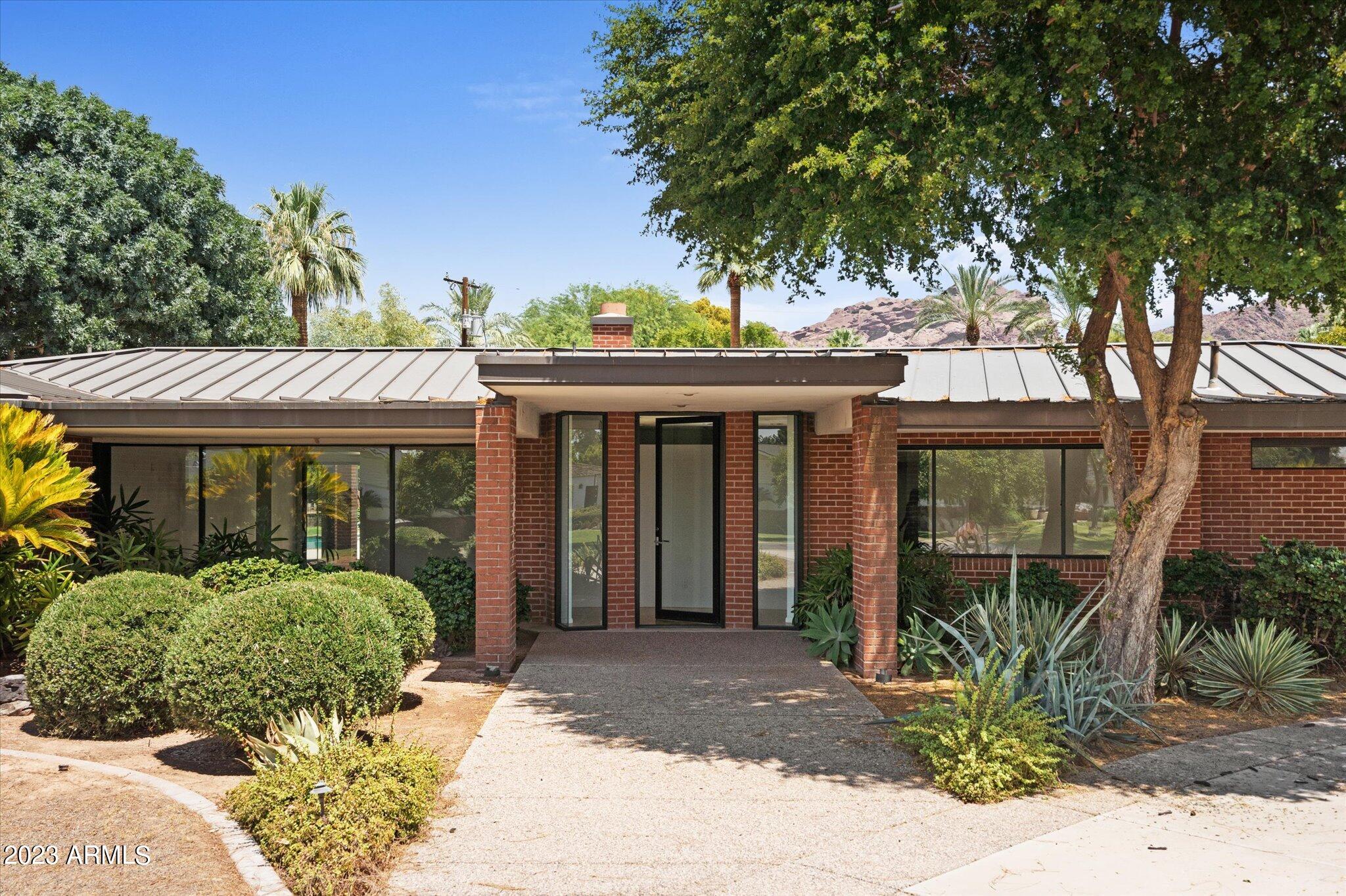 4828 E CALLE DEL MEDIO --