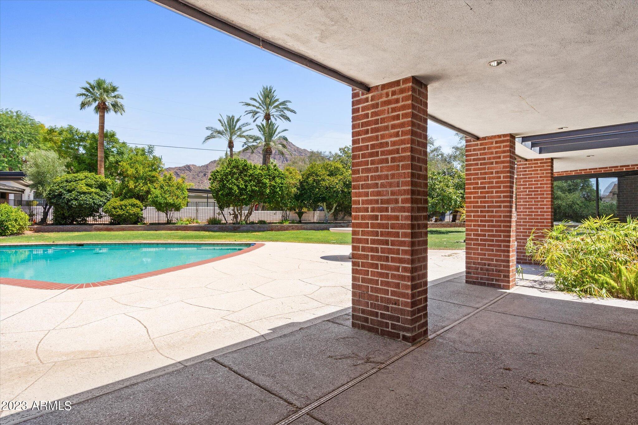 4828 E CALLE DEL MEDIO --