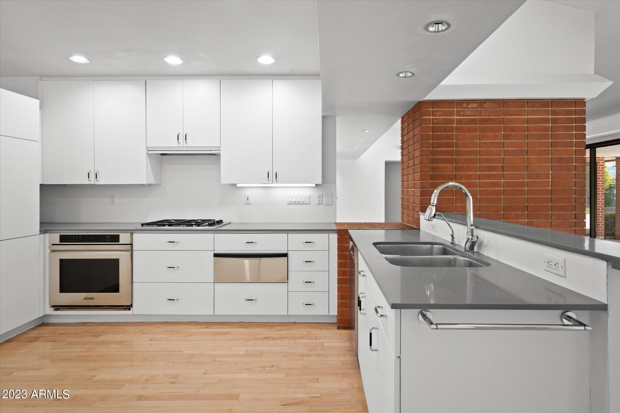 4828 E CALLE DEL MEDIO --