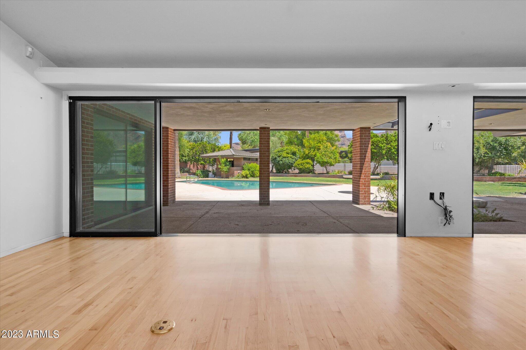 4828 E CALLE DEL MEDIO --