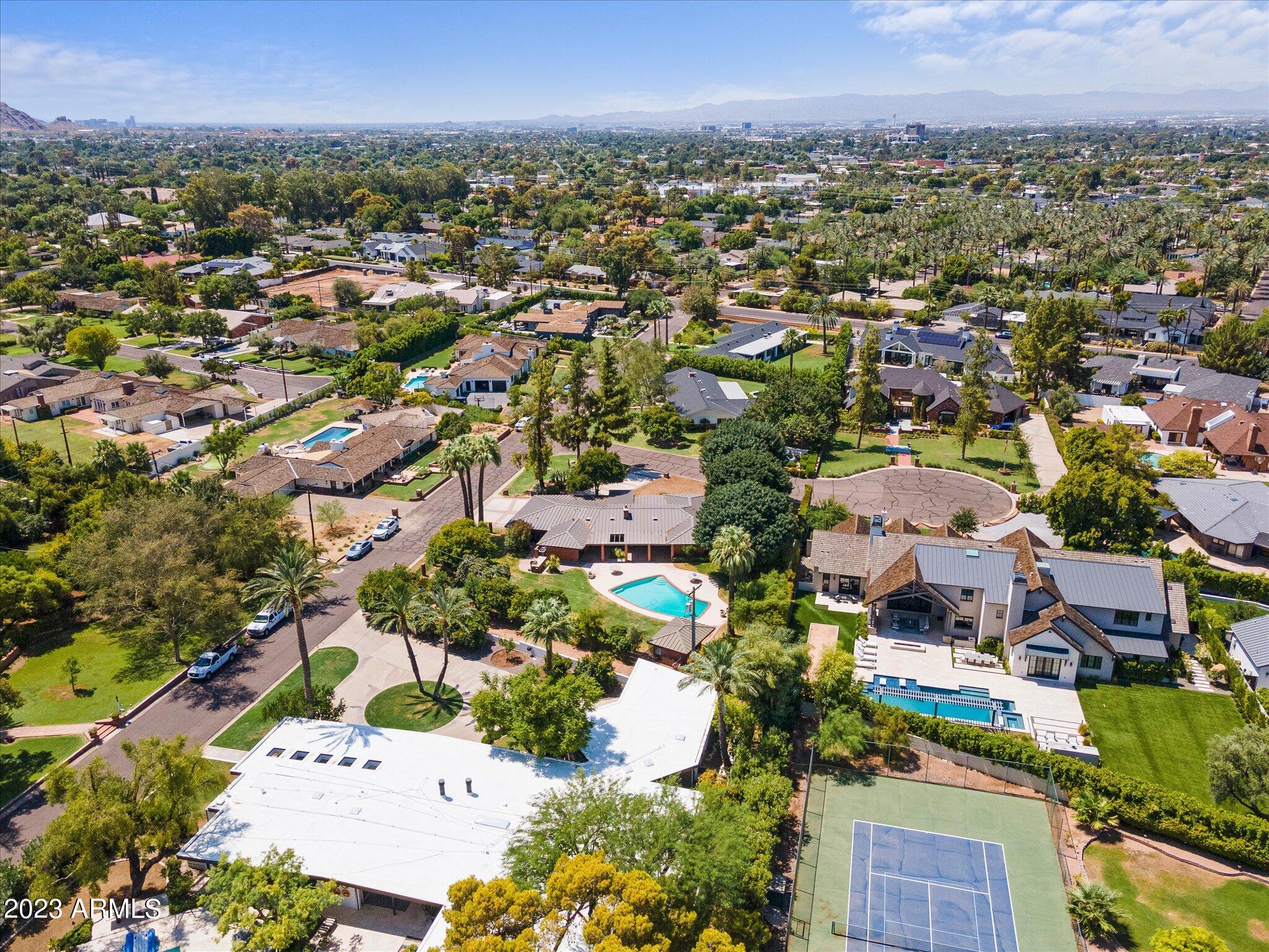 4828 E CALLE DEL MEDIO --