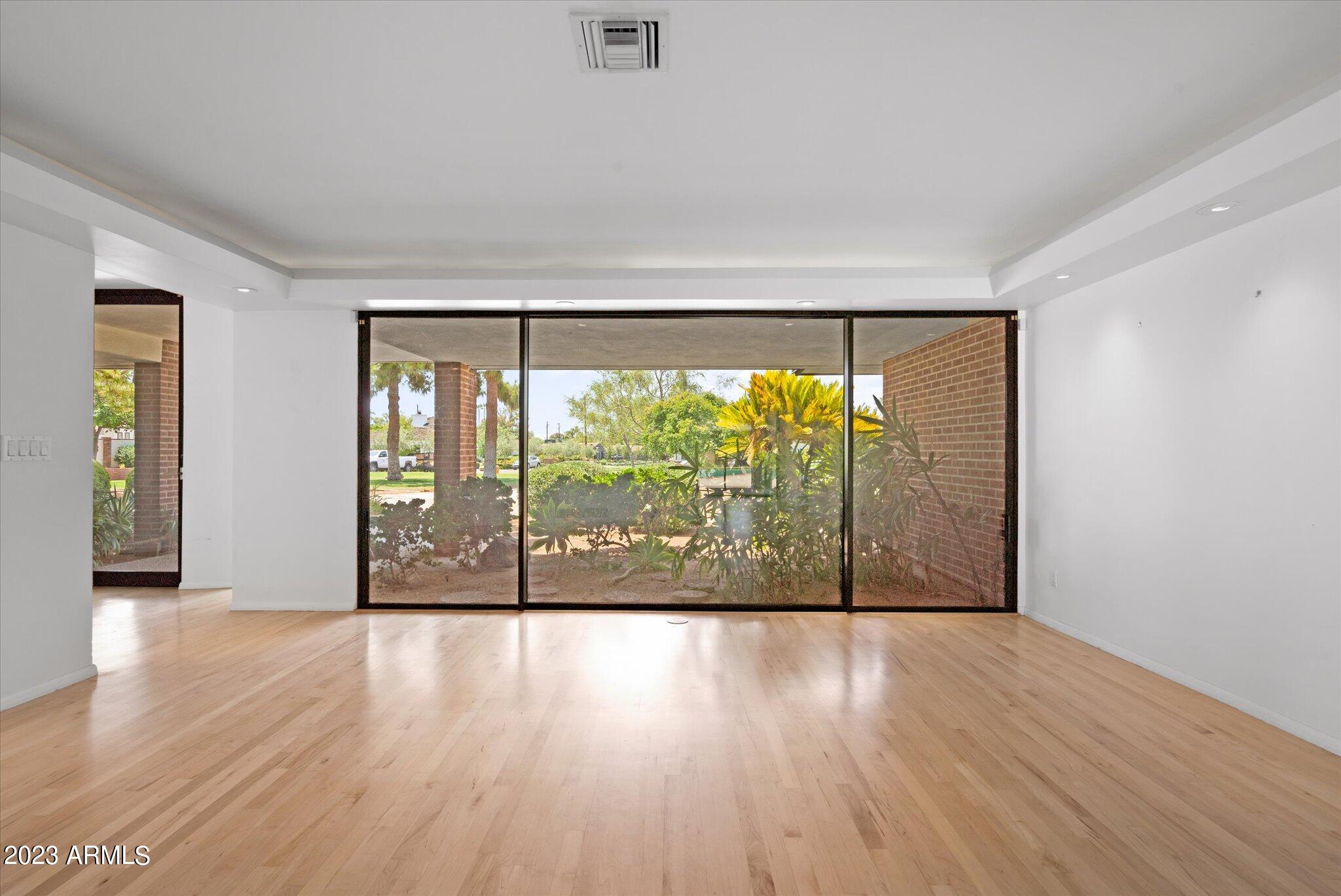 4828 E CALLE DEL MEDIO --