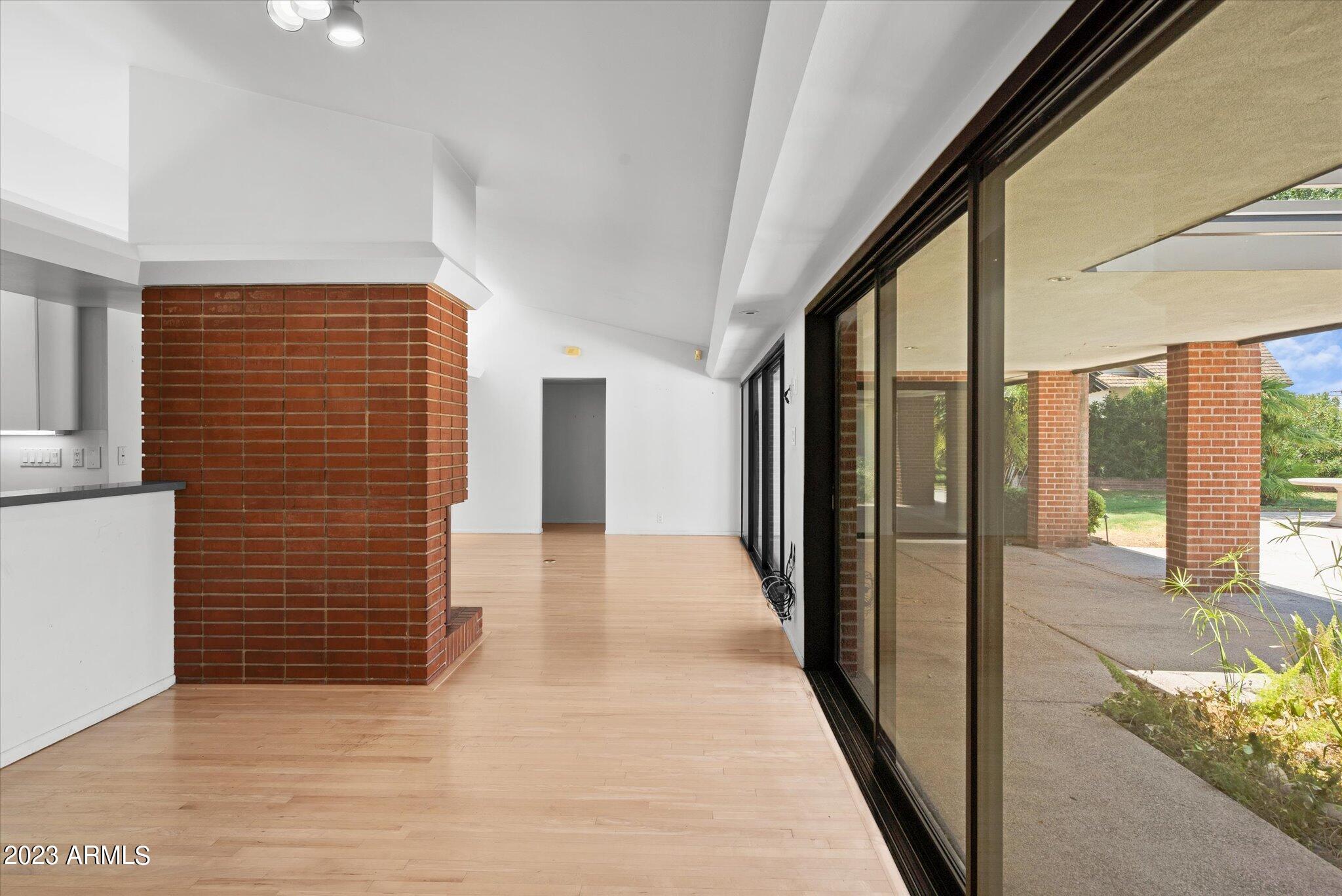 4828 E CALLE DEL MEDIO --