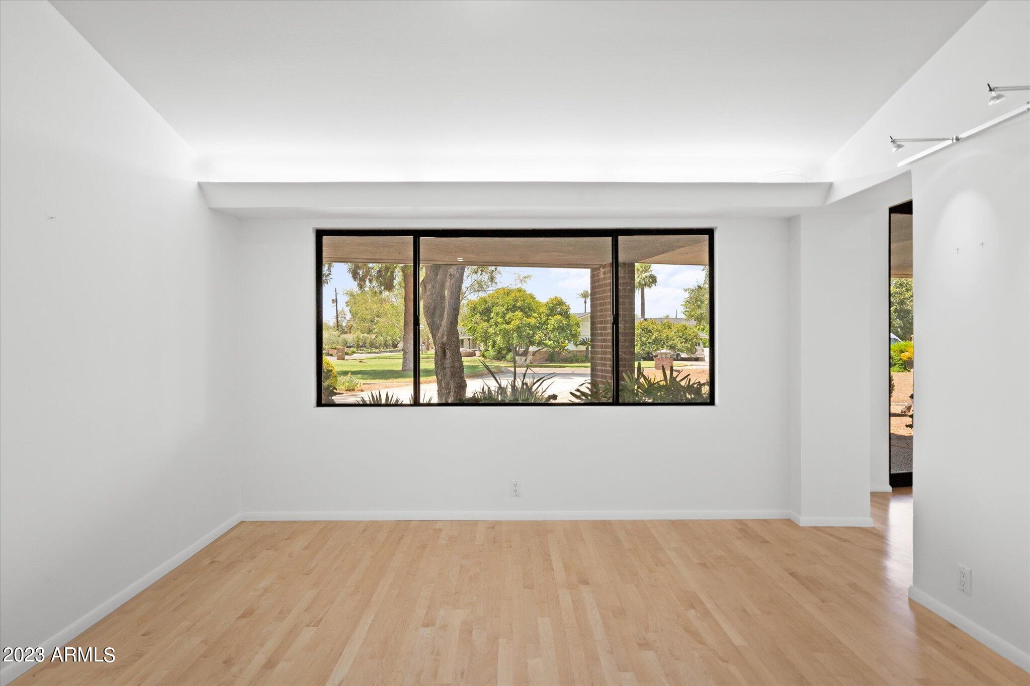 4828 E CALLE DEL MEDIO --