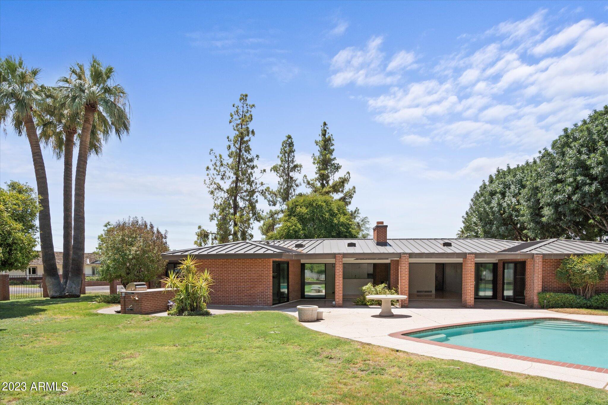 4828 E CALLE DEL MEDIO --