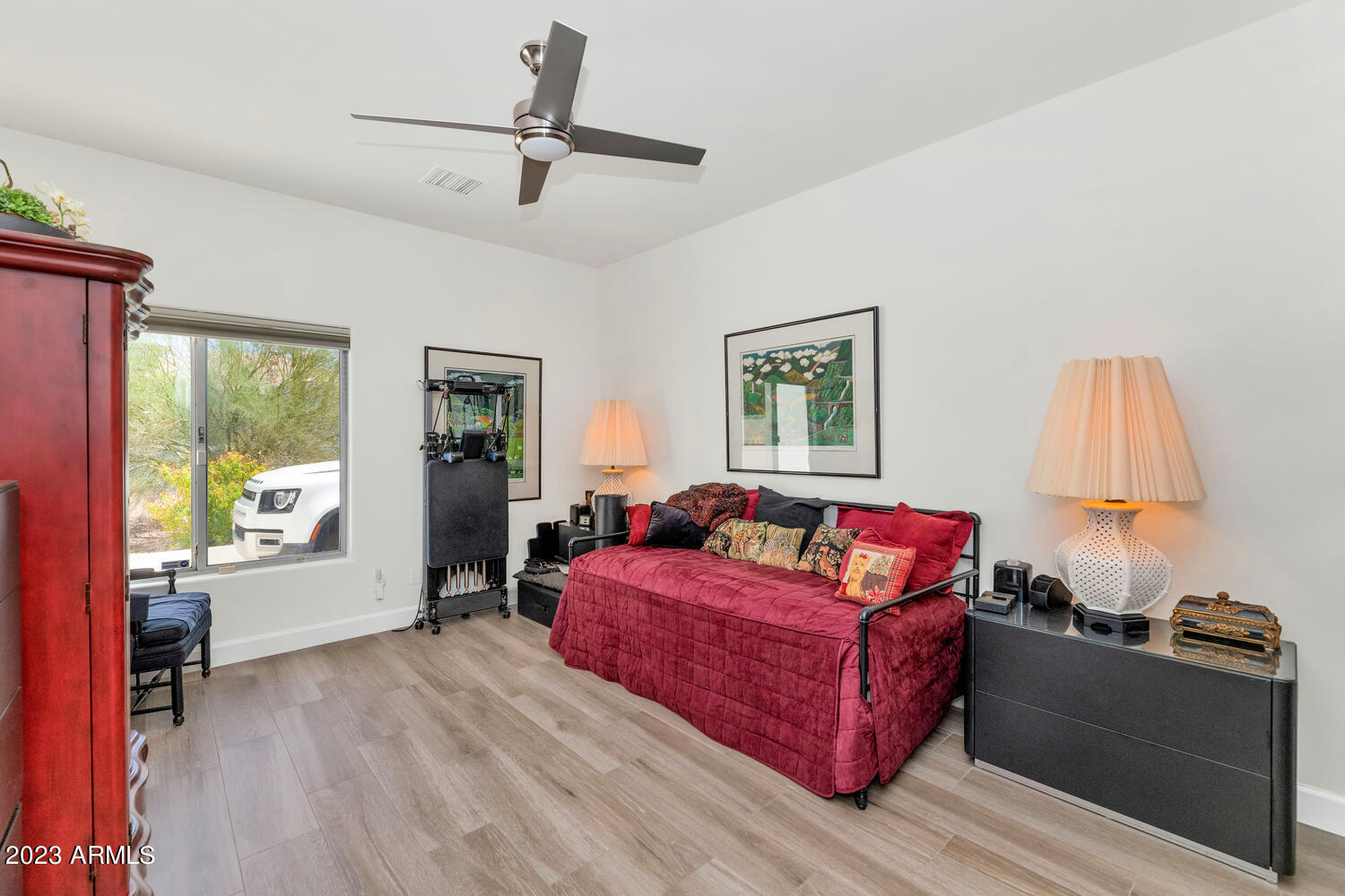 6636 E CARON Drive