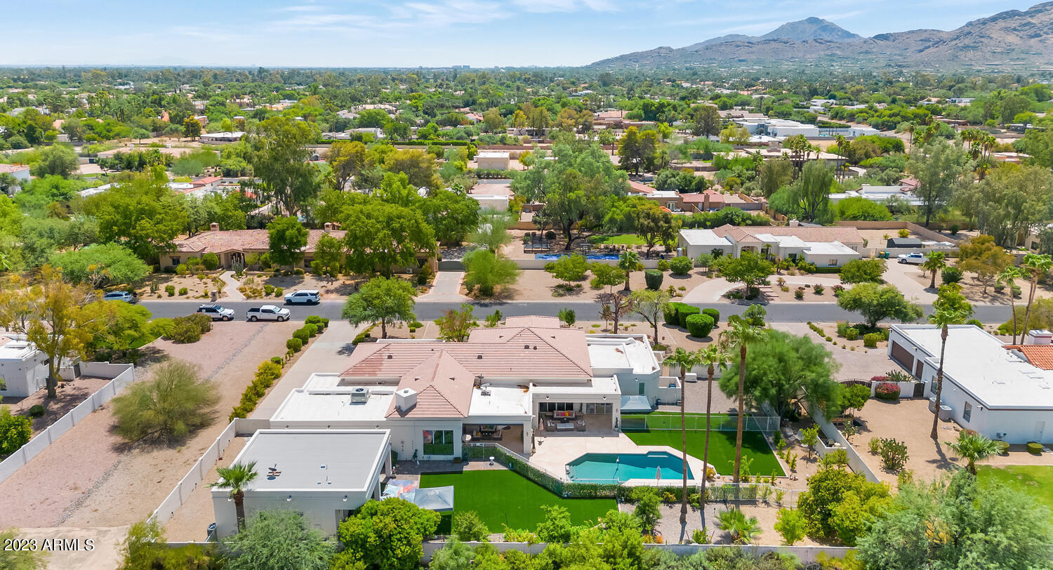 6636 E CARON Drive