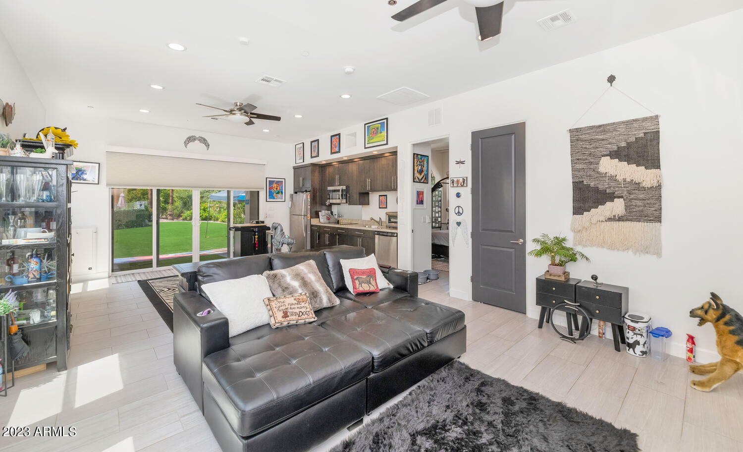 6636 E CARON Drive