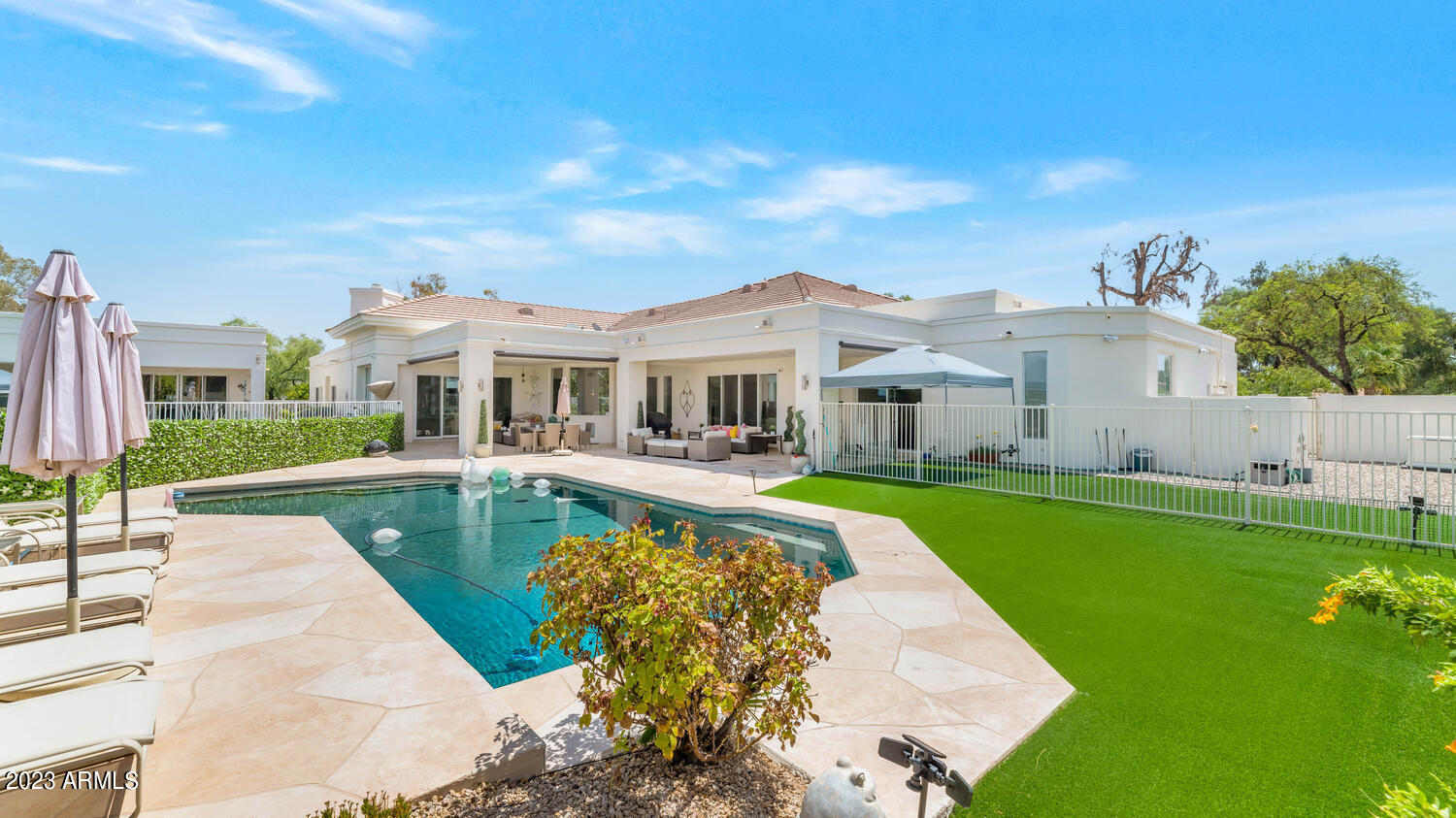 6636 E CARON Drive