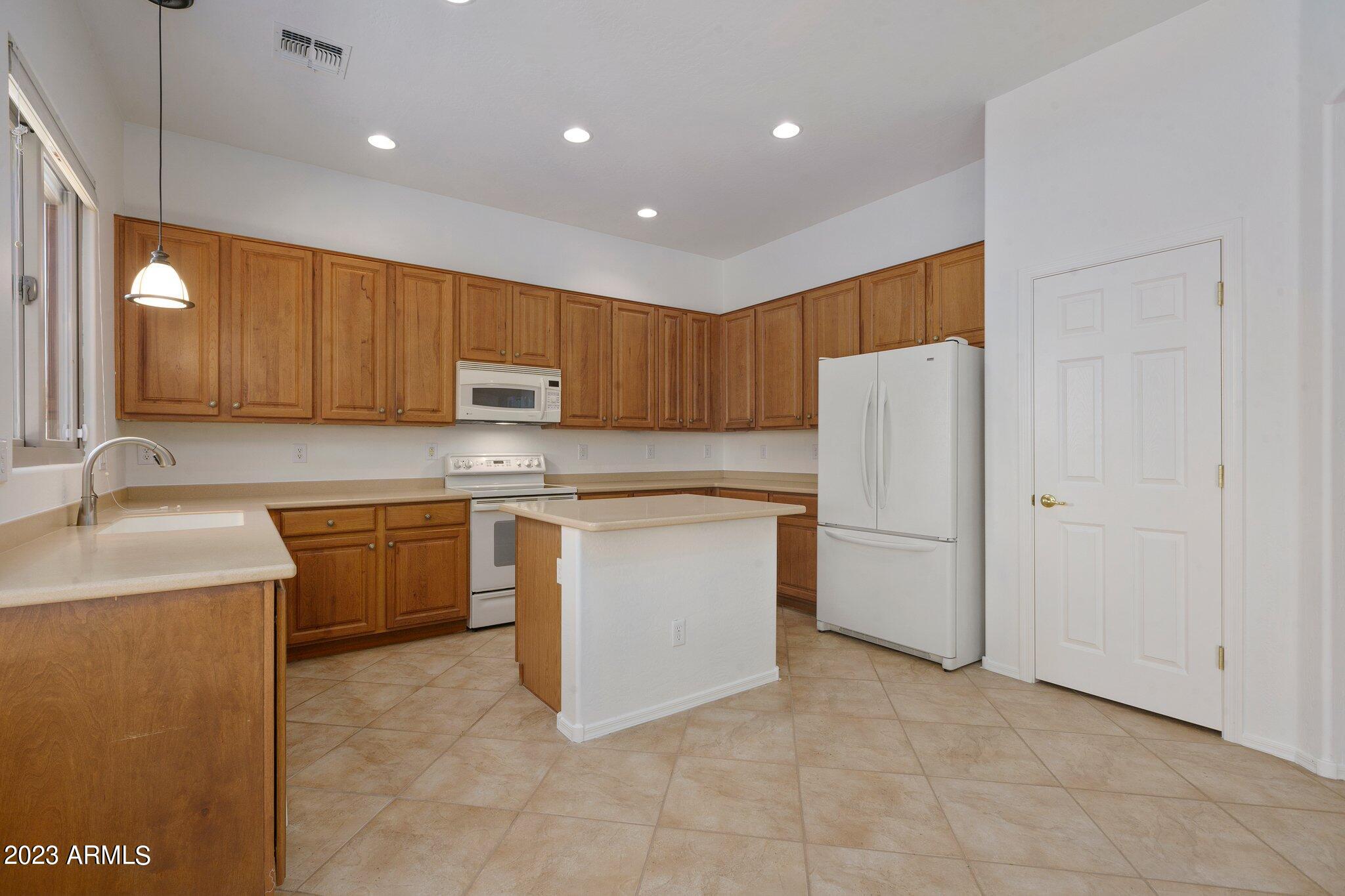 6771 W El Cortez Place