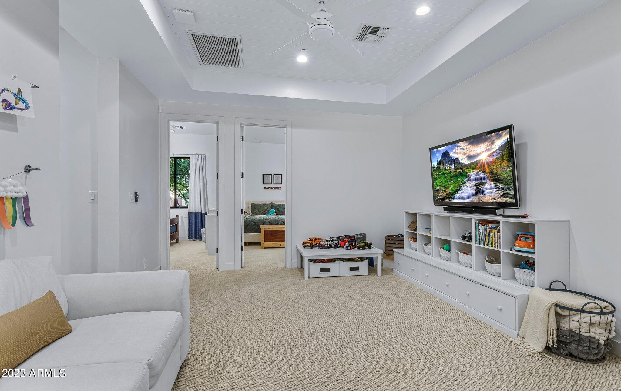 7260 E CAMINO SANTO --
