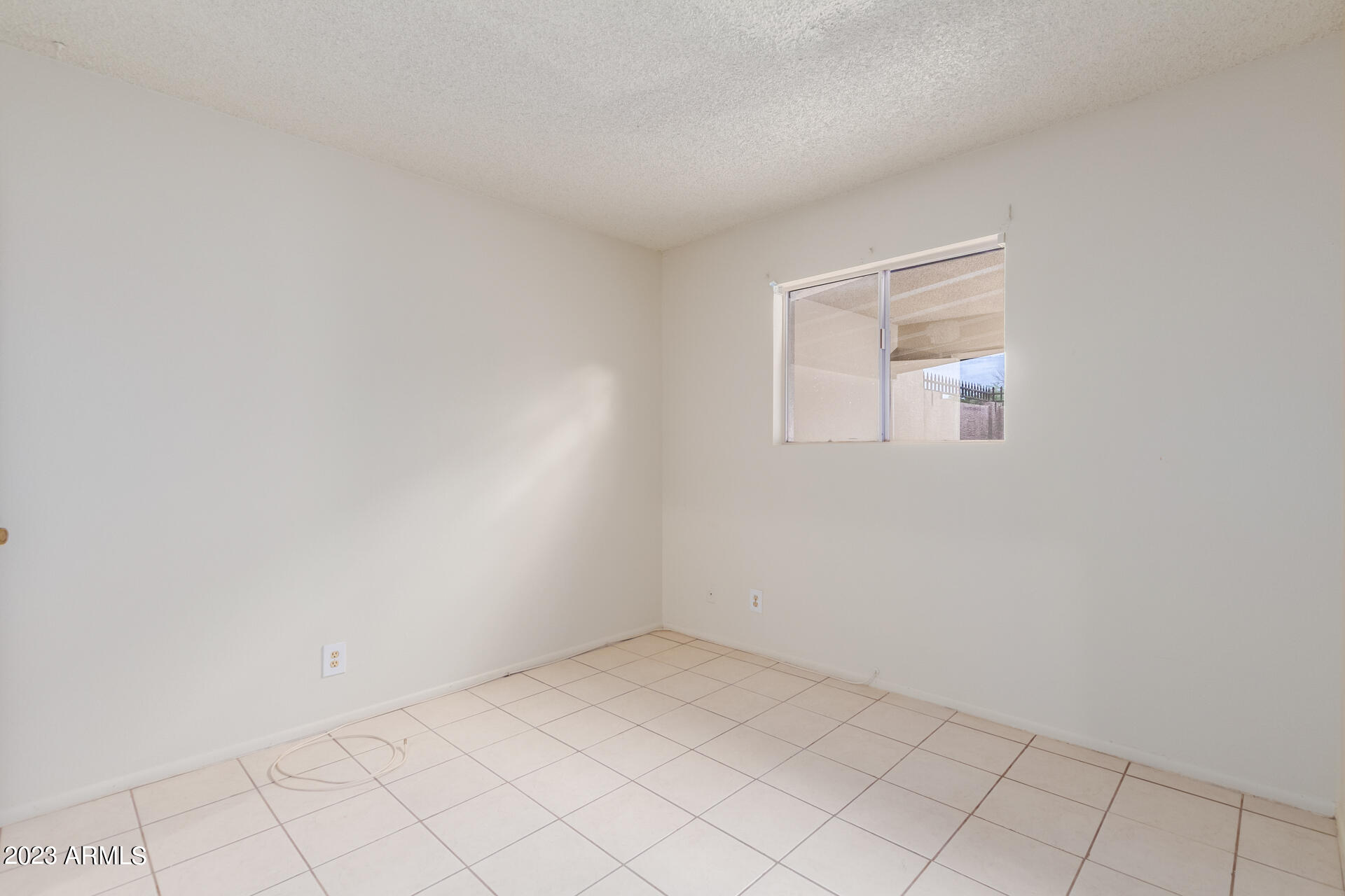 2630 E DON CARLOS Avenue