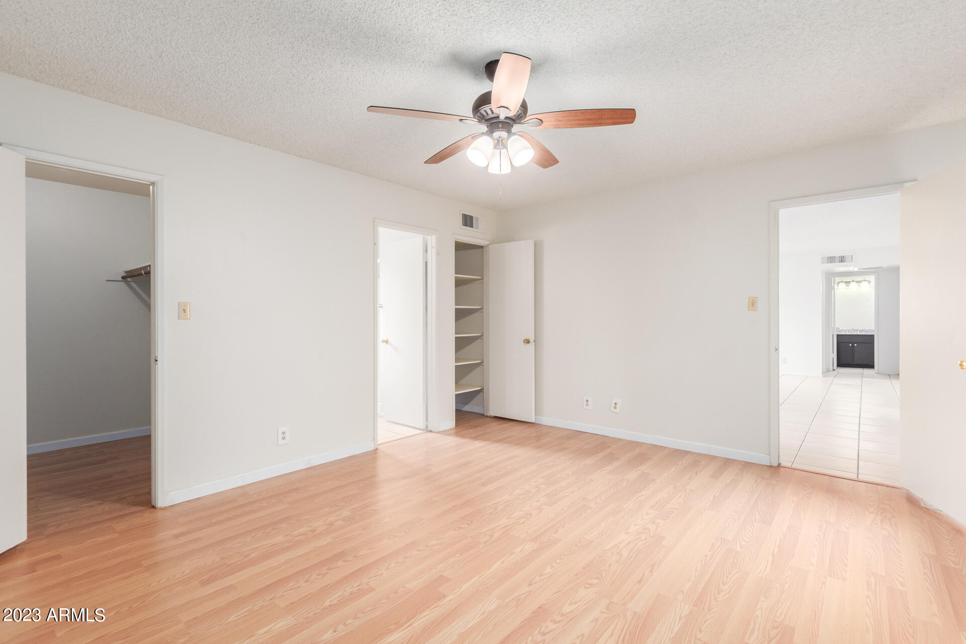 2630 E DON CARLOS Avenue