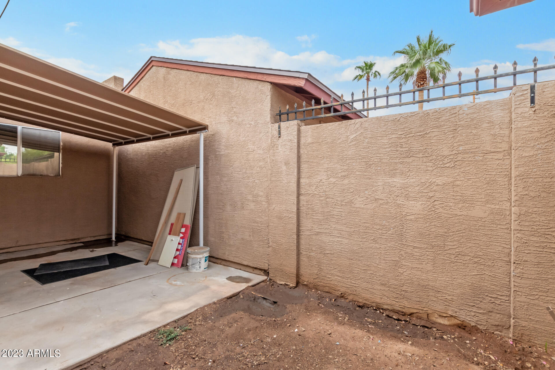 2630 E DON CARLOS Avenue