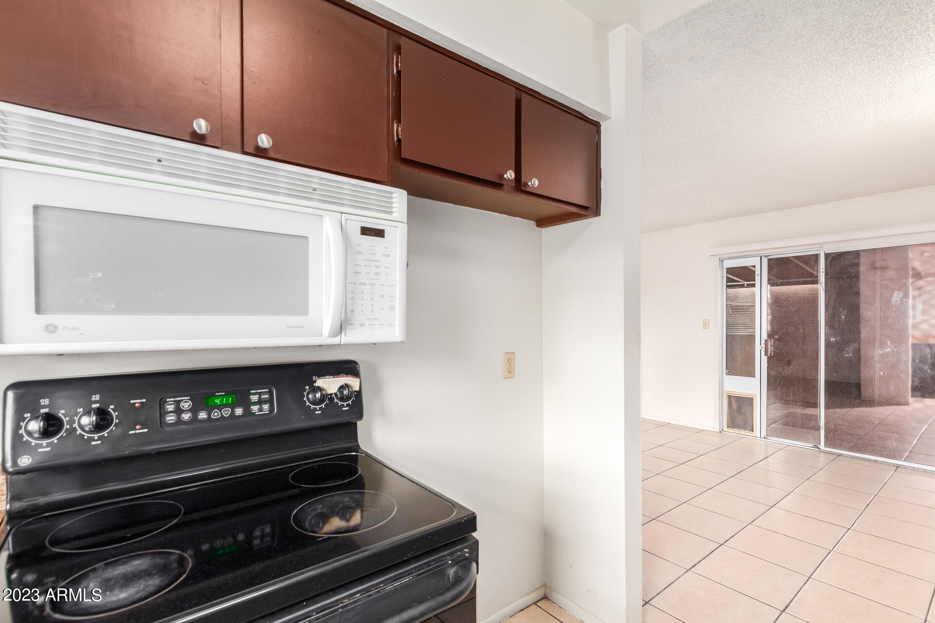 2630 E DON CARLOS Avenue