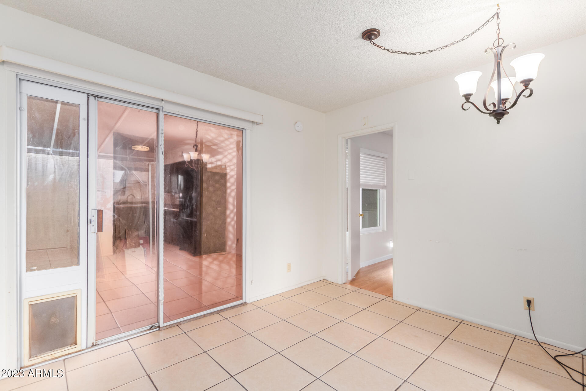 2630 E DON CARLOS Avenue