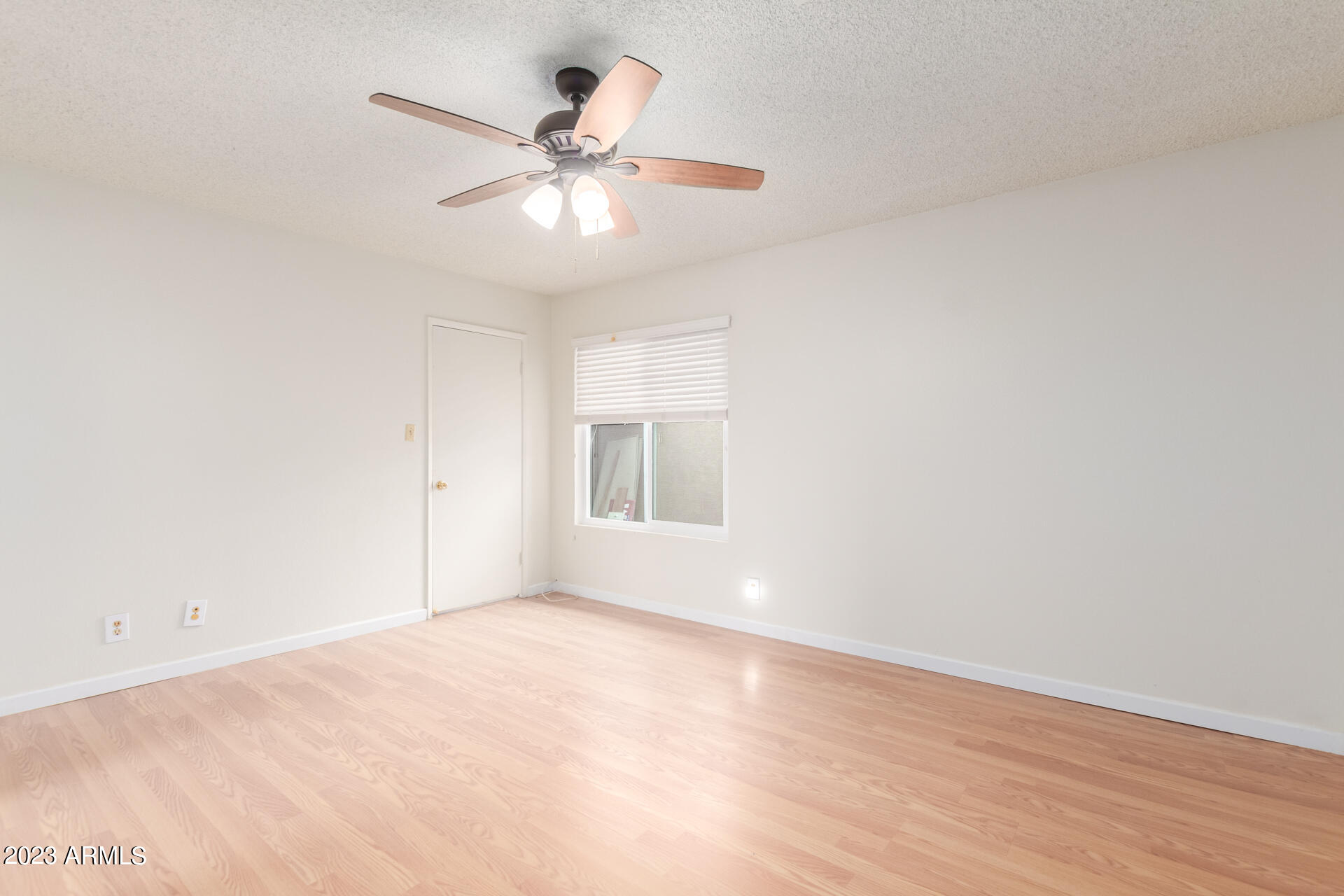 2630 E DON CARLOS Avenue