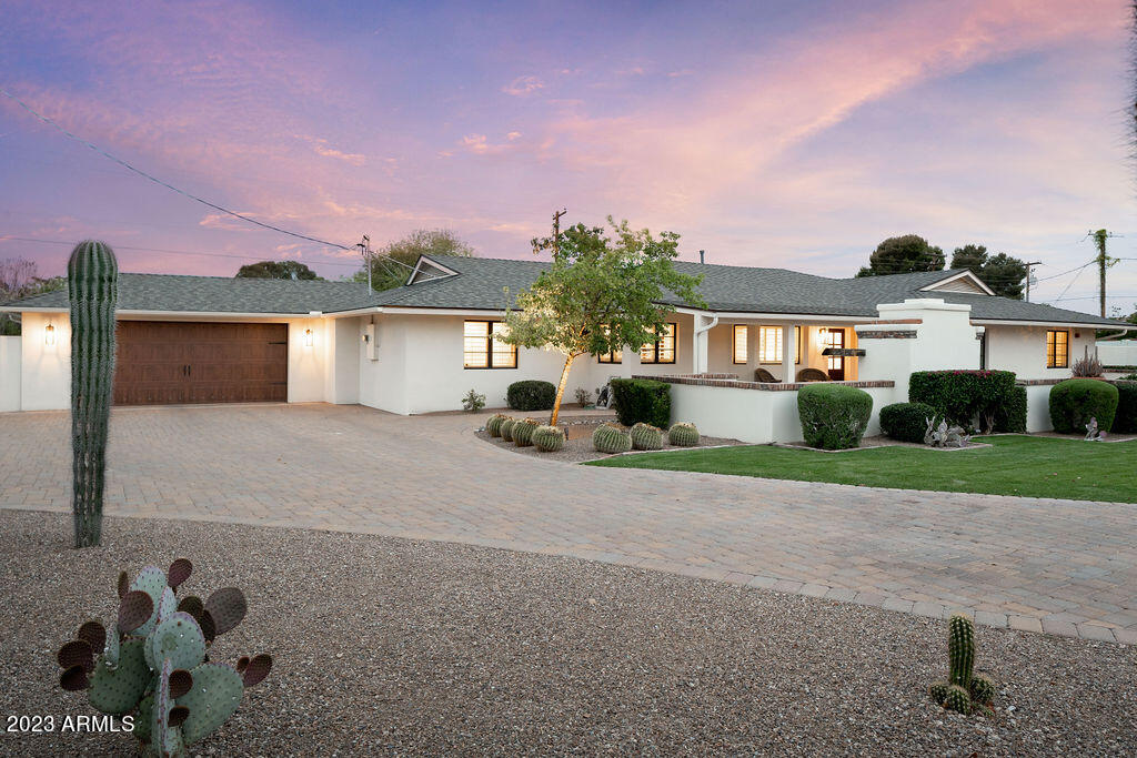 6840 E BONITA Drive