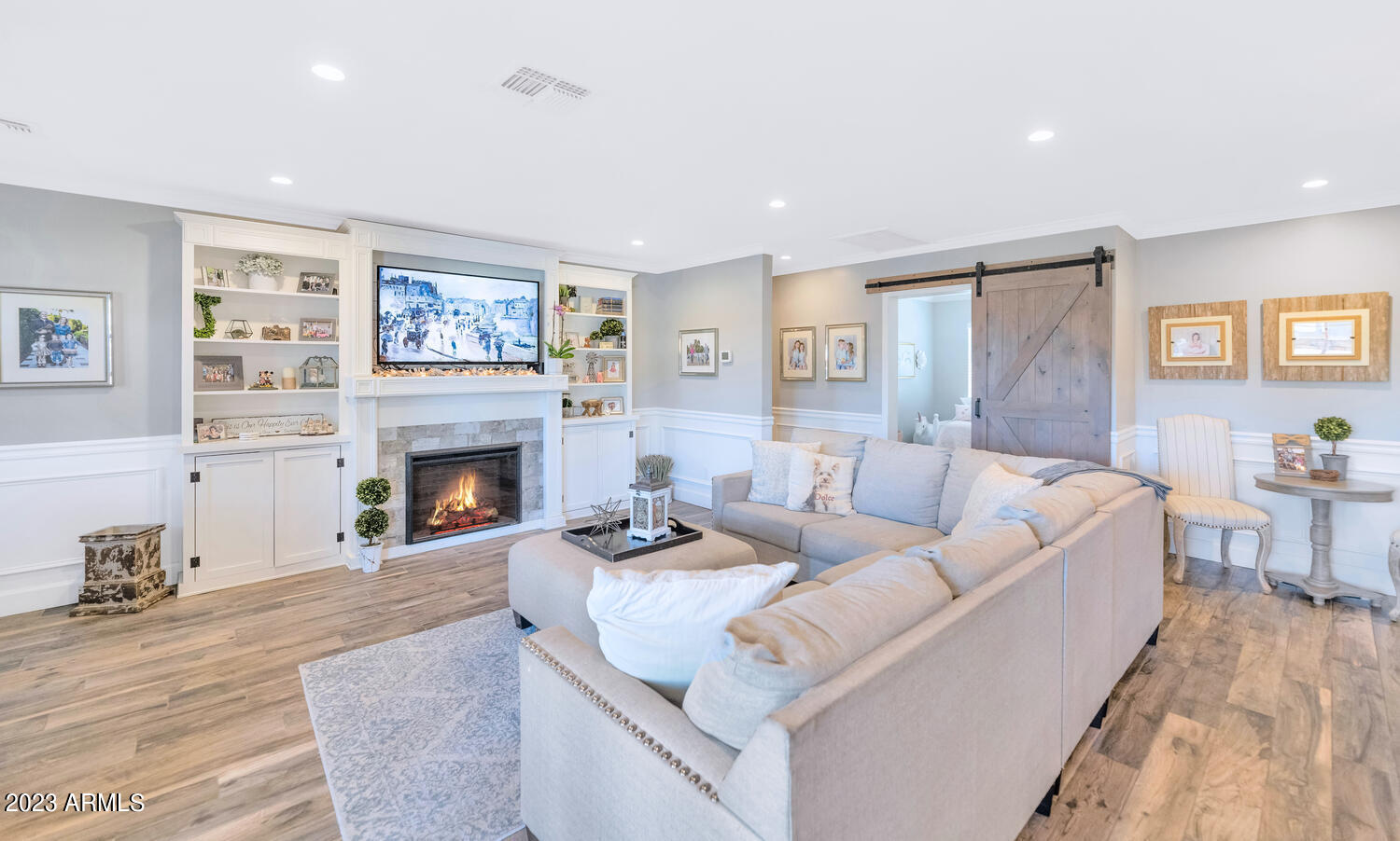 4628 E WINDSOR Avenue