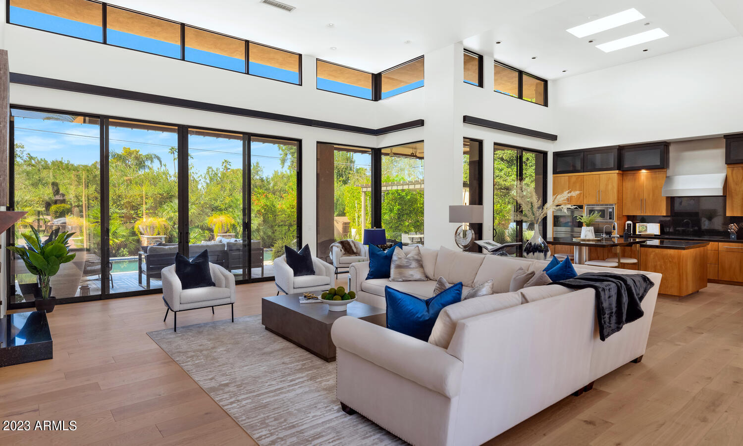 4635 E EXETER Boulevard