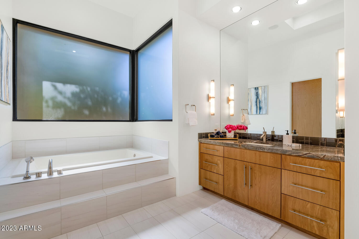 4635 E EXETER Boulevard