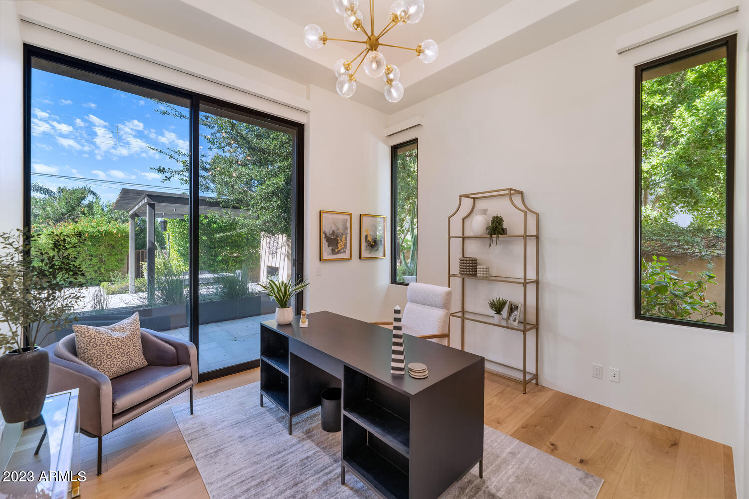 4635 E EXETER Boulevard