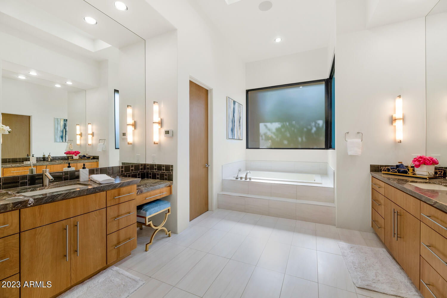 4635 E EXETER Boulevard