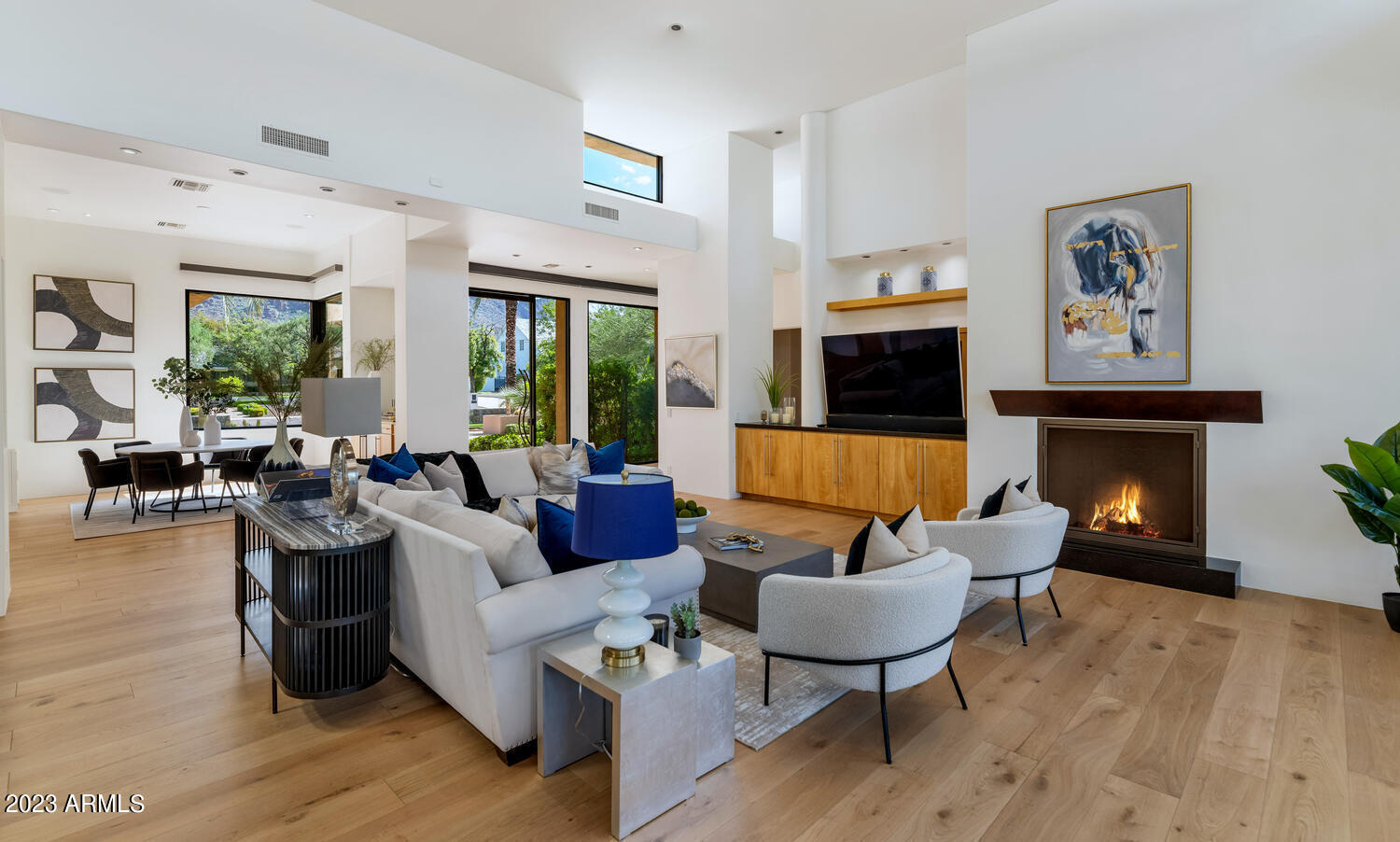 4635 E EXETER Boulevard