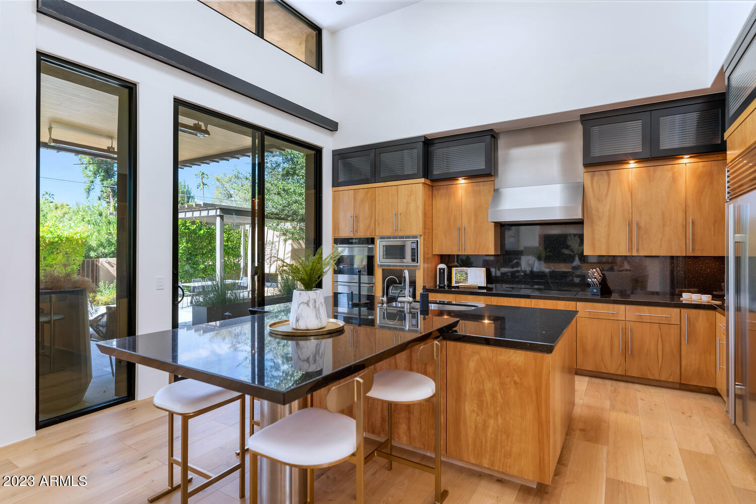 4635 E EXETER Boulevard