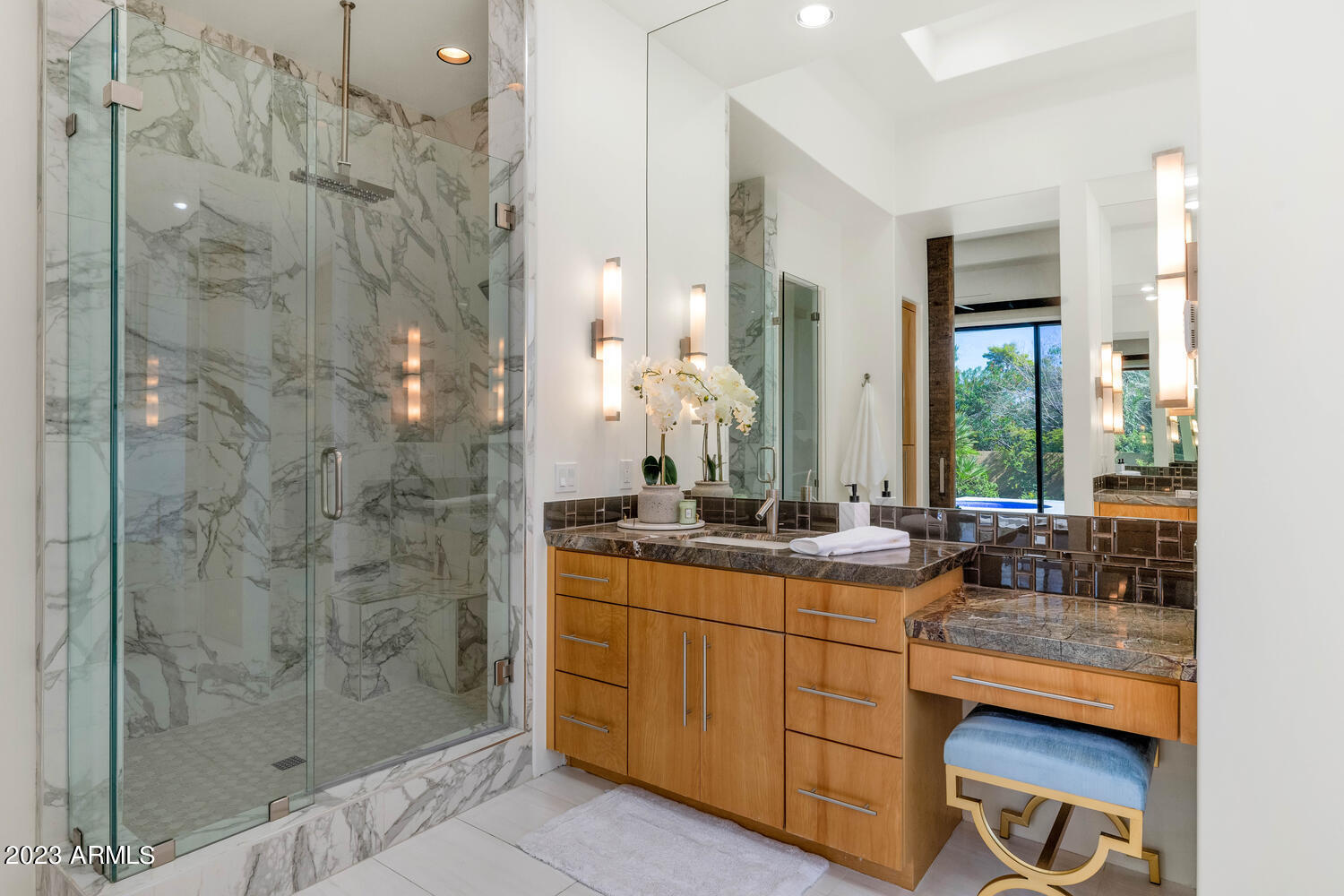 4635 E EXETER Boulevard