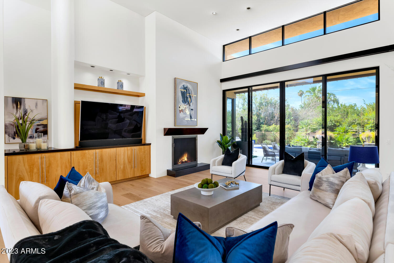 4635 E EXETER Boulevard