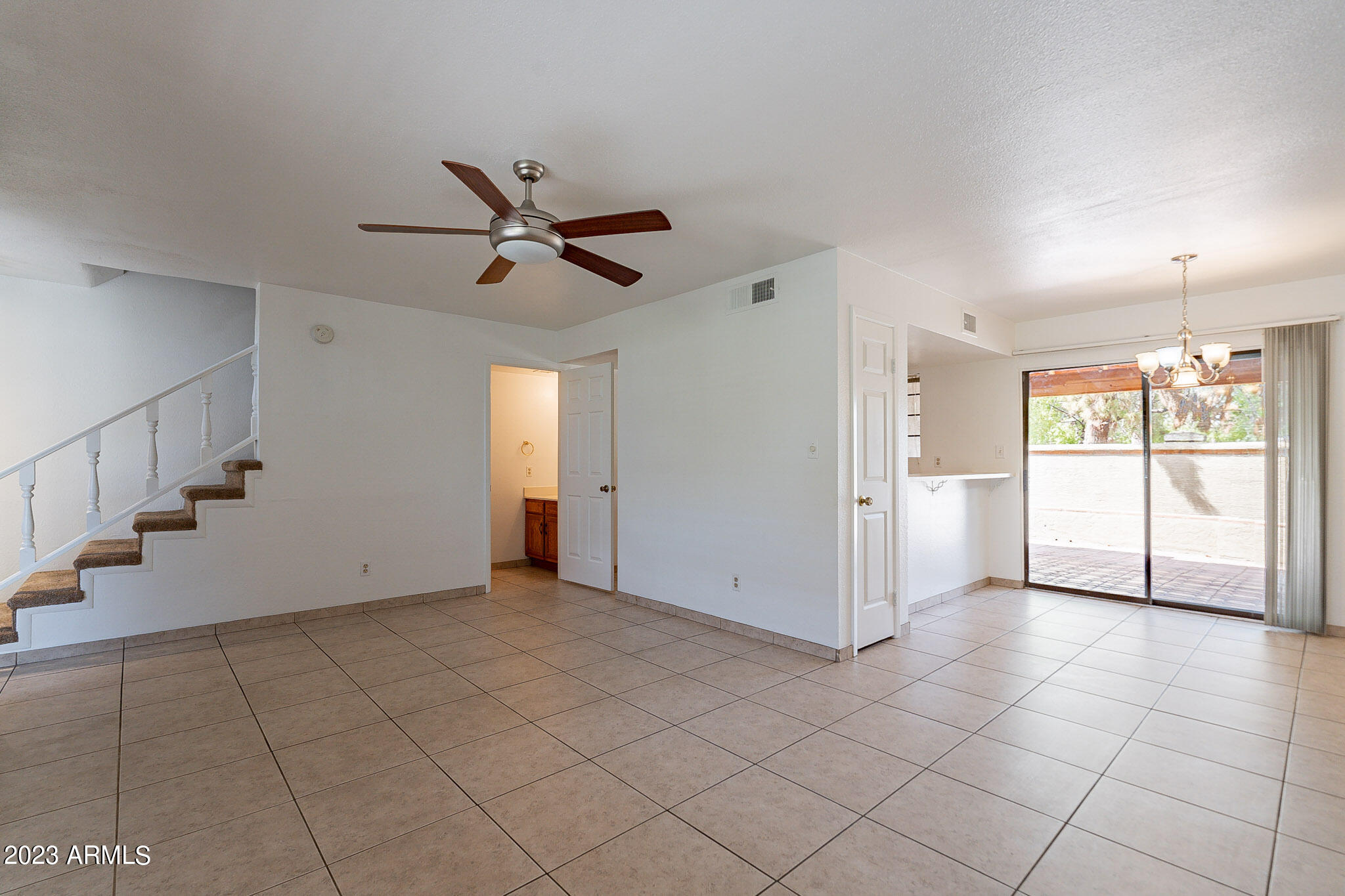 1456 W LA JOLLA Drive