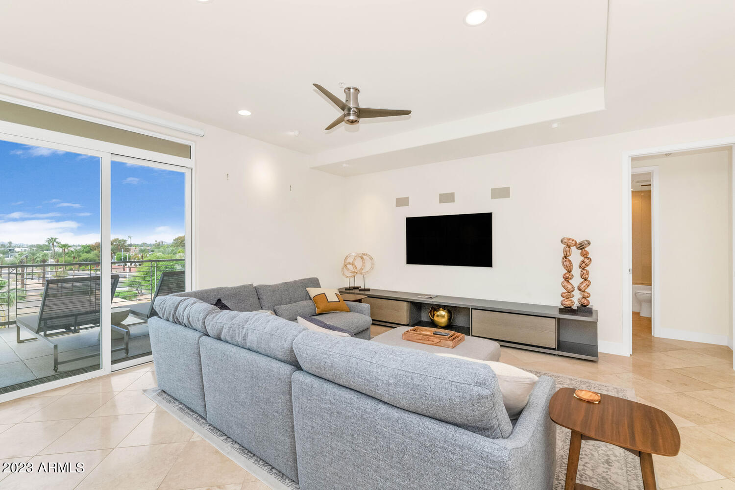 3801 N GOLDWATER Boulevard Unit: 403