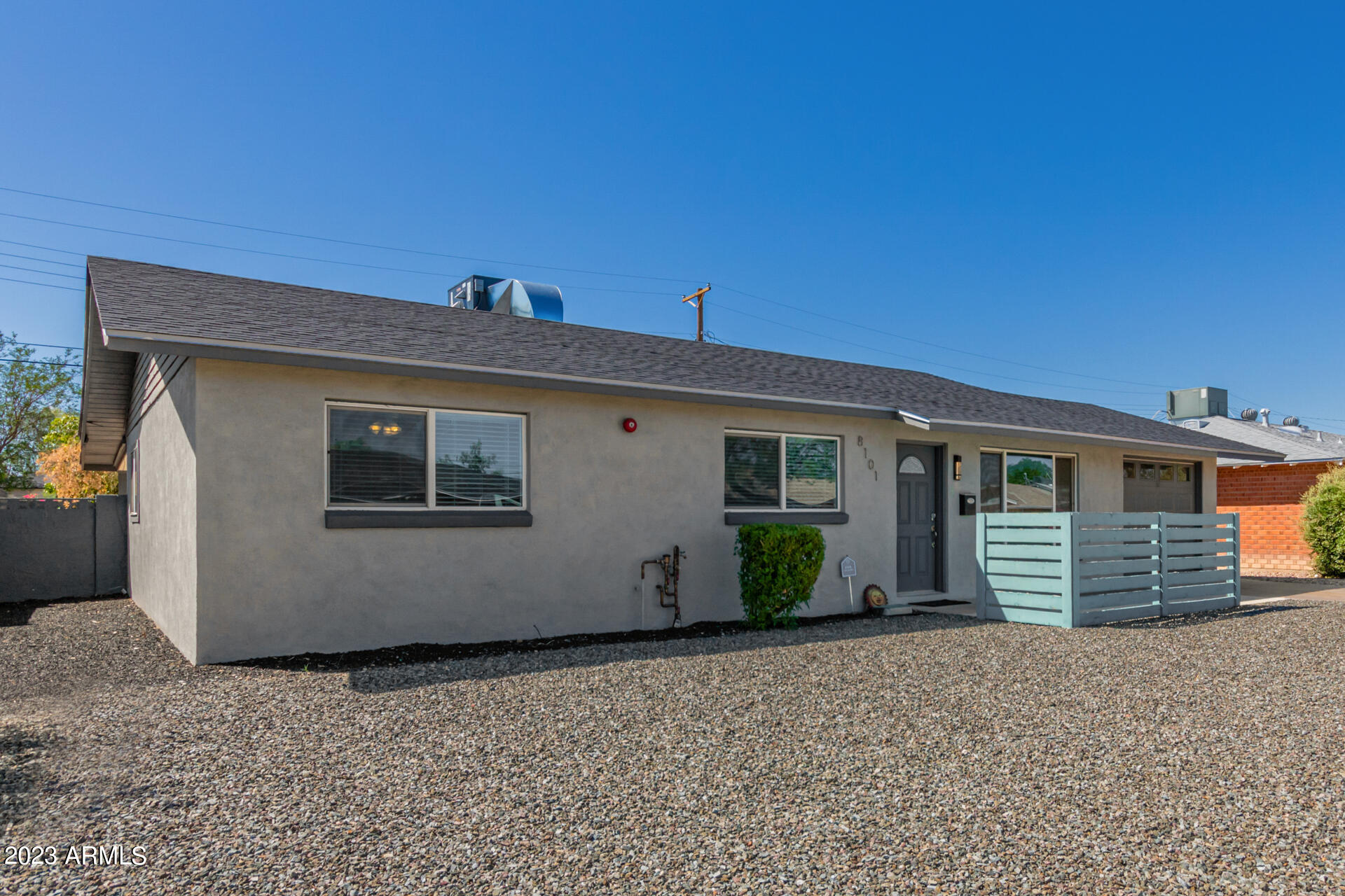 8101 E INDIANOLA Avenue