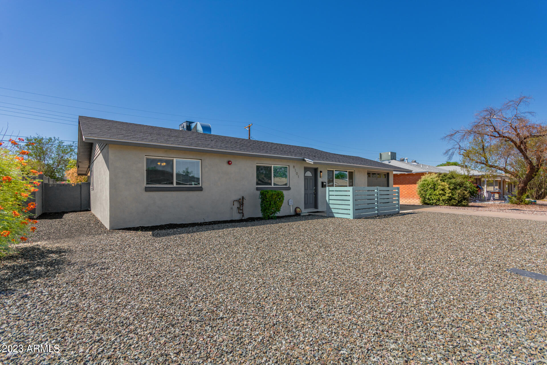 8101 E INDIANOLA Avenue