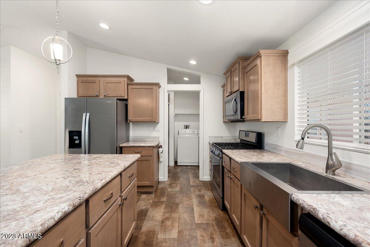 5747 W Missouri Avenue # 157