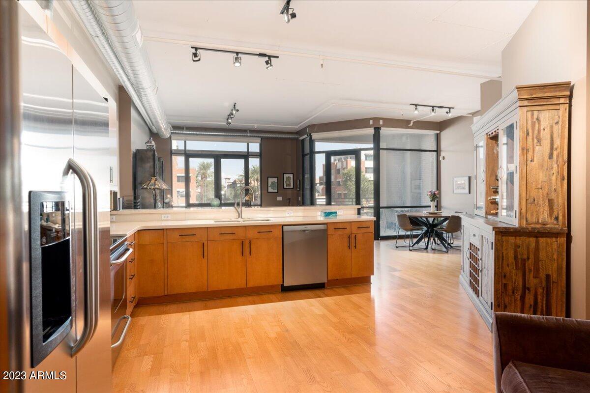 7301 E 3RD Avenue Unit: 205