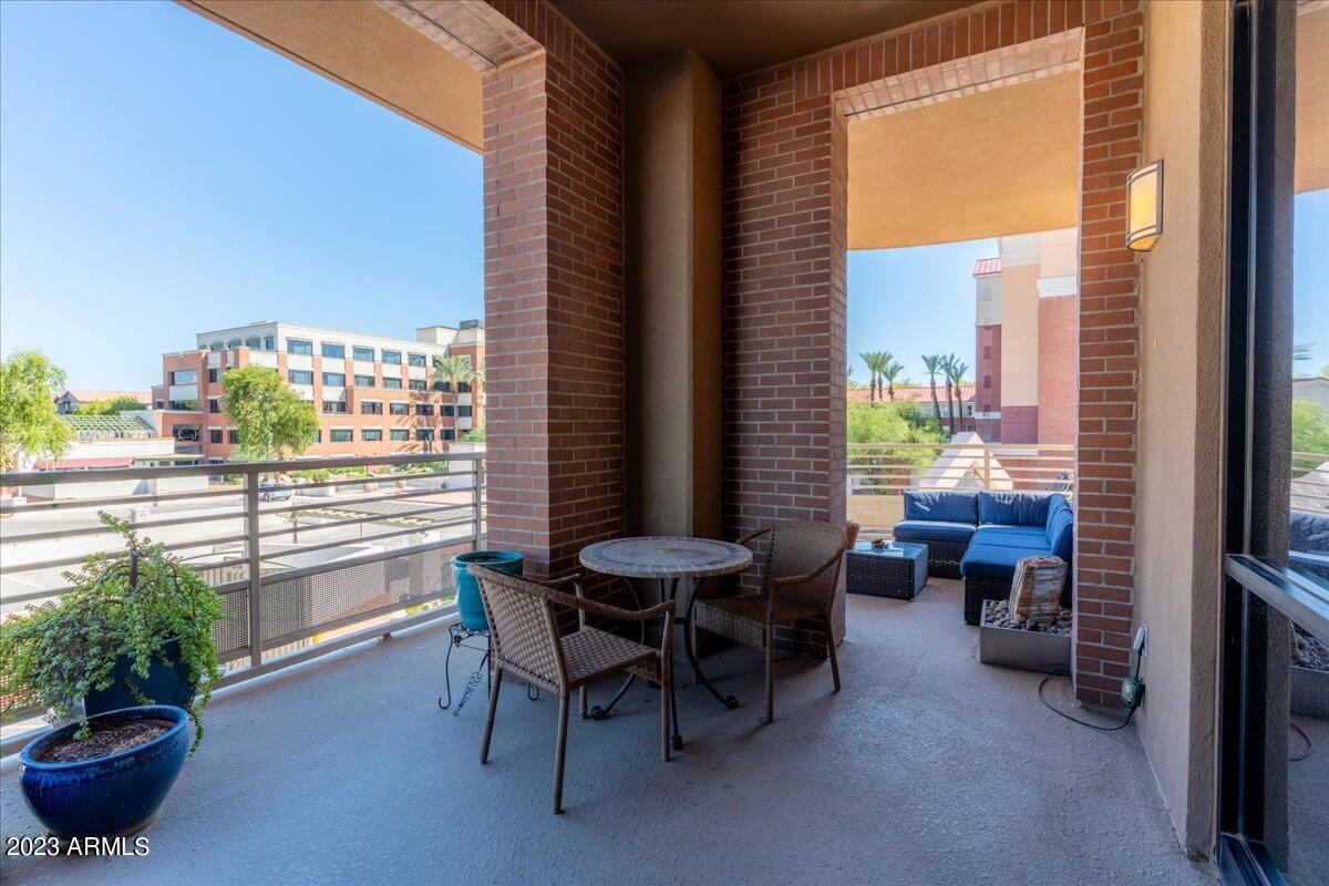 7301 E 3RD Avenue Unit: 205