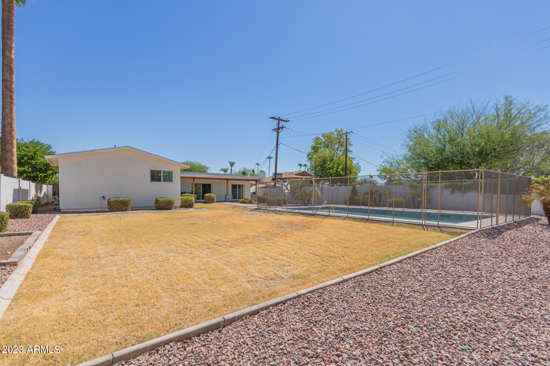 6332 N 85TH Street