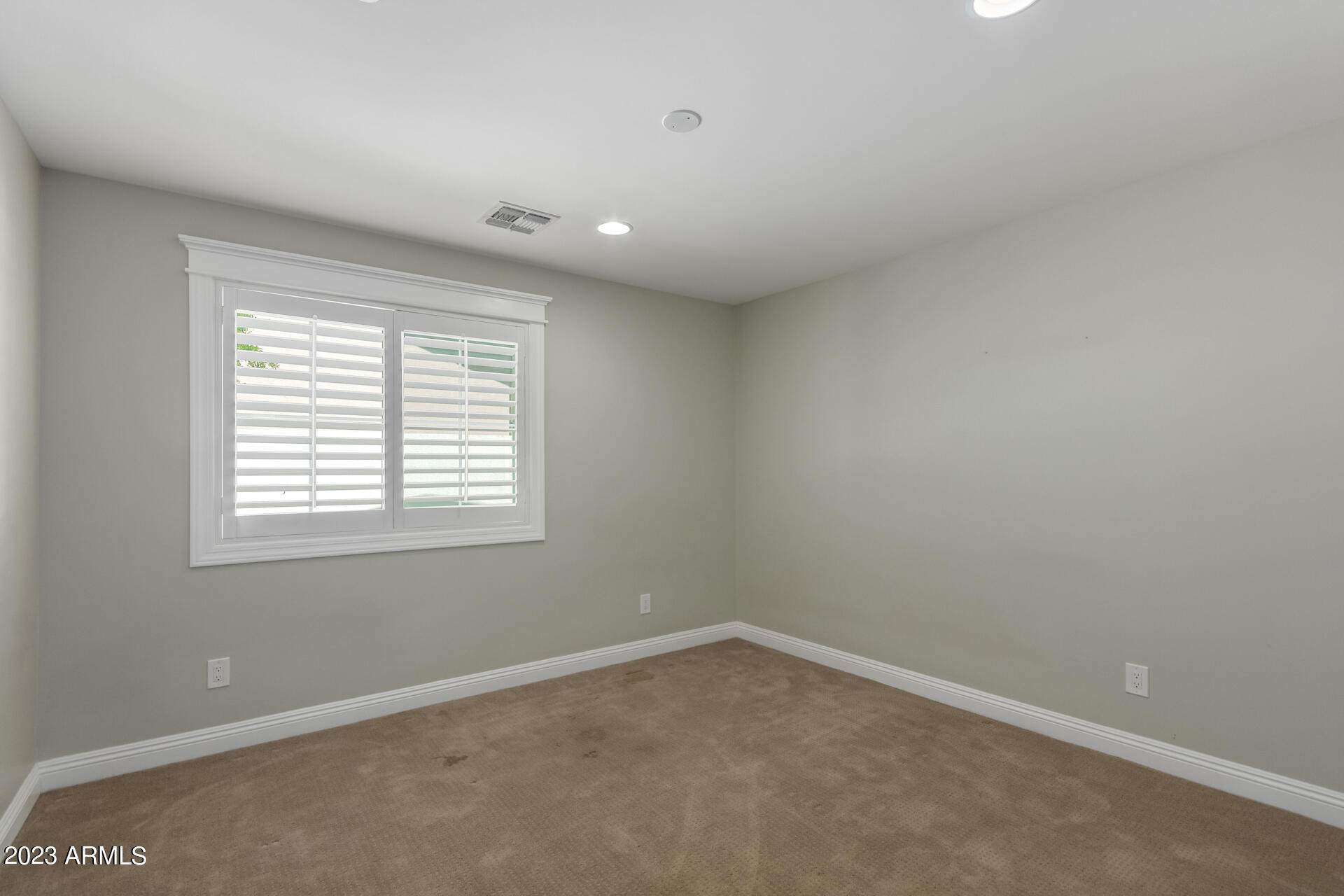 6332 N 85TH Street