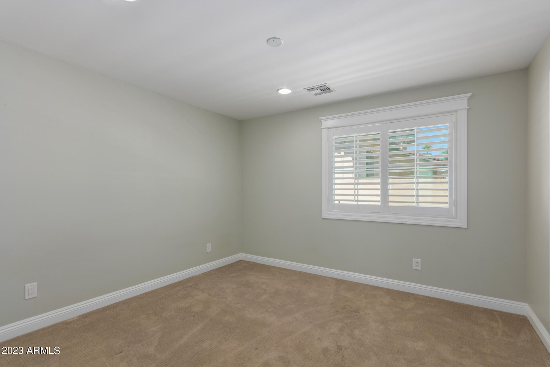 6332 N 85TH Street