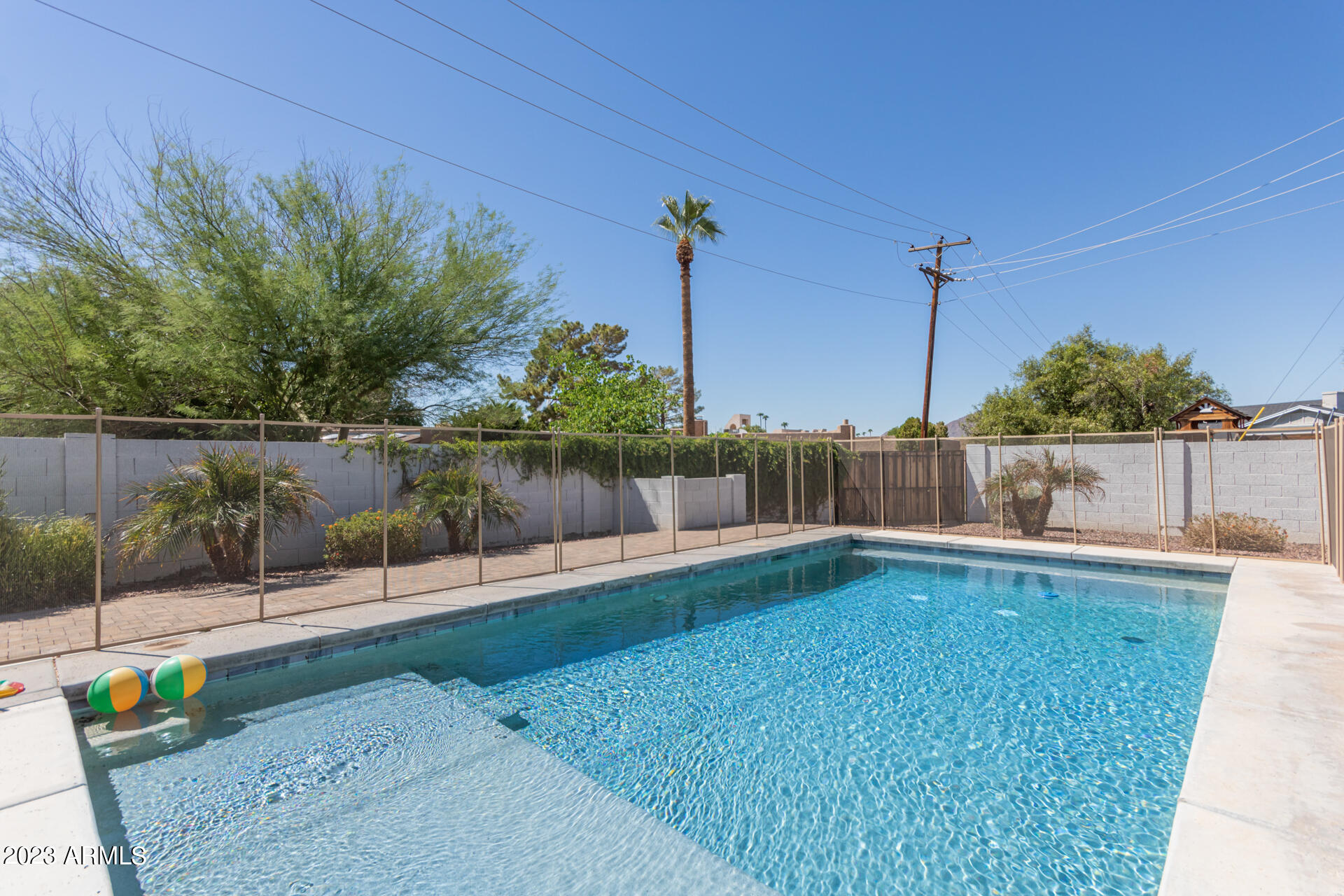 6332 N 85TH Street
