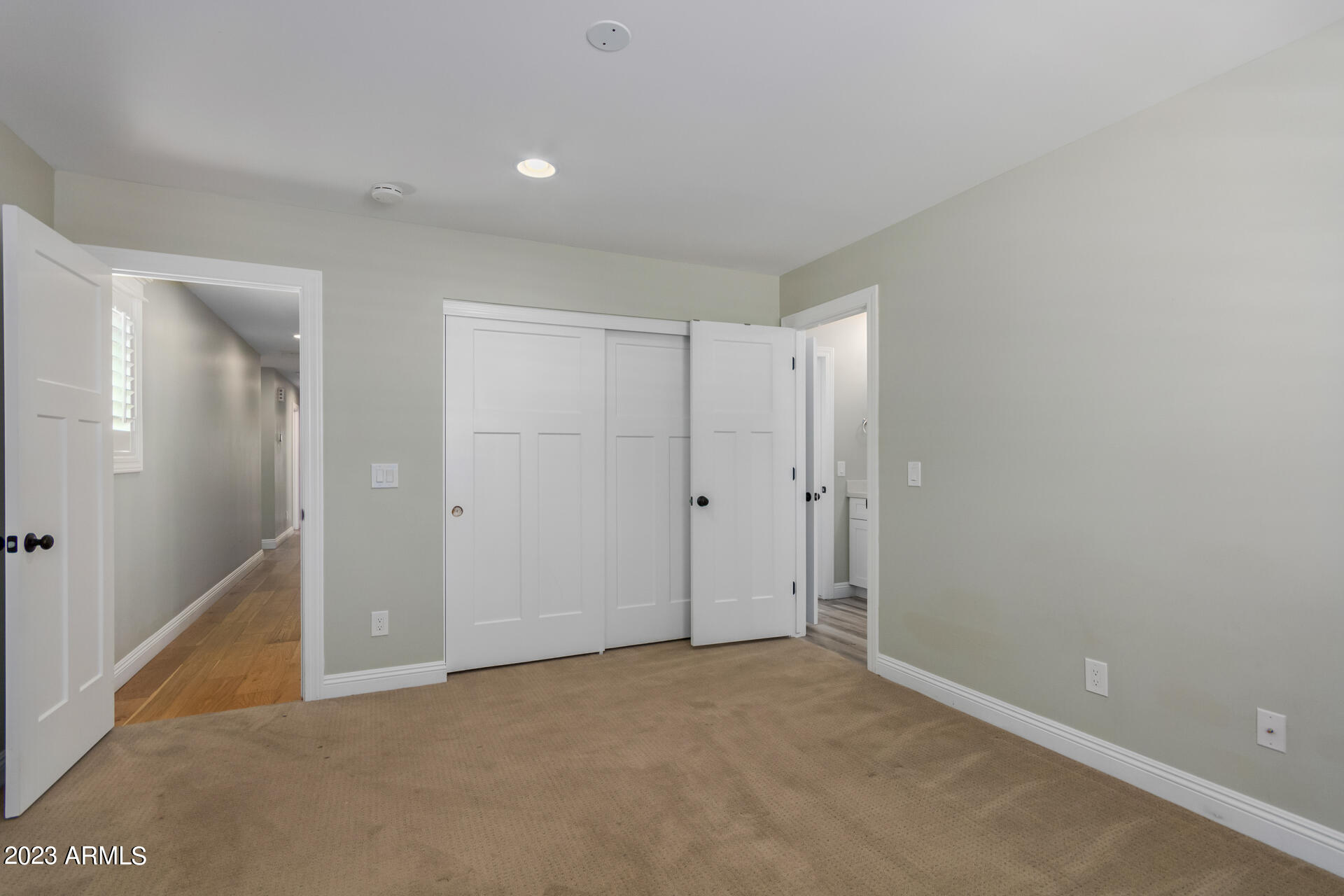 6332 N 85TH Street