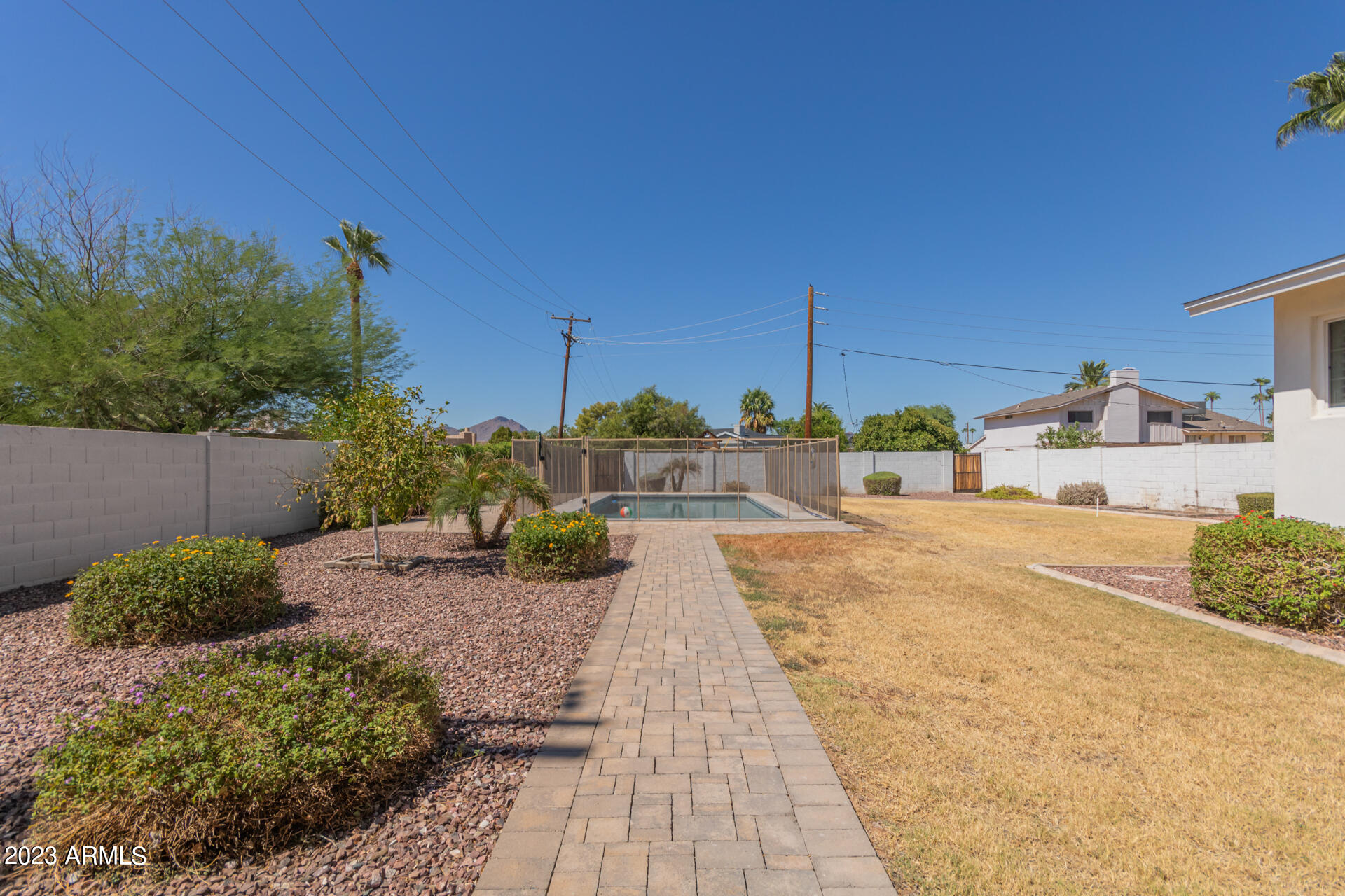 6332 N 85TH Street