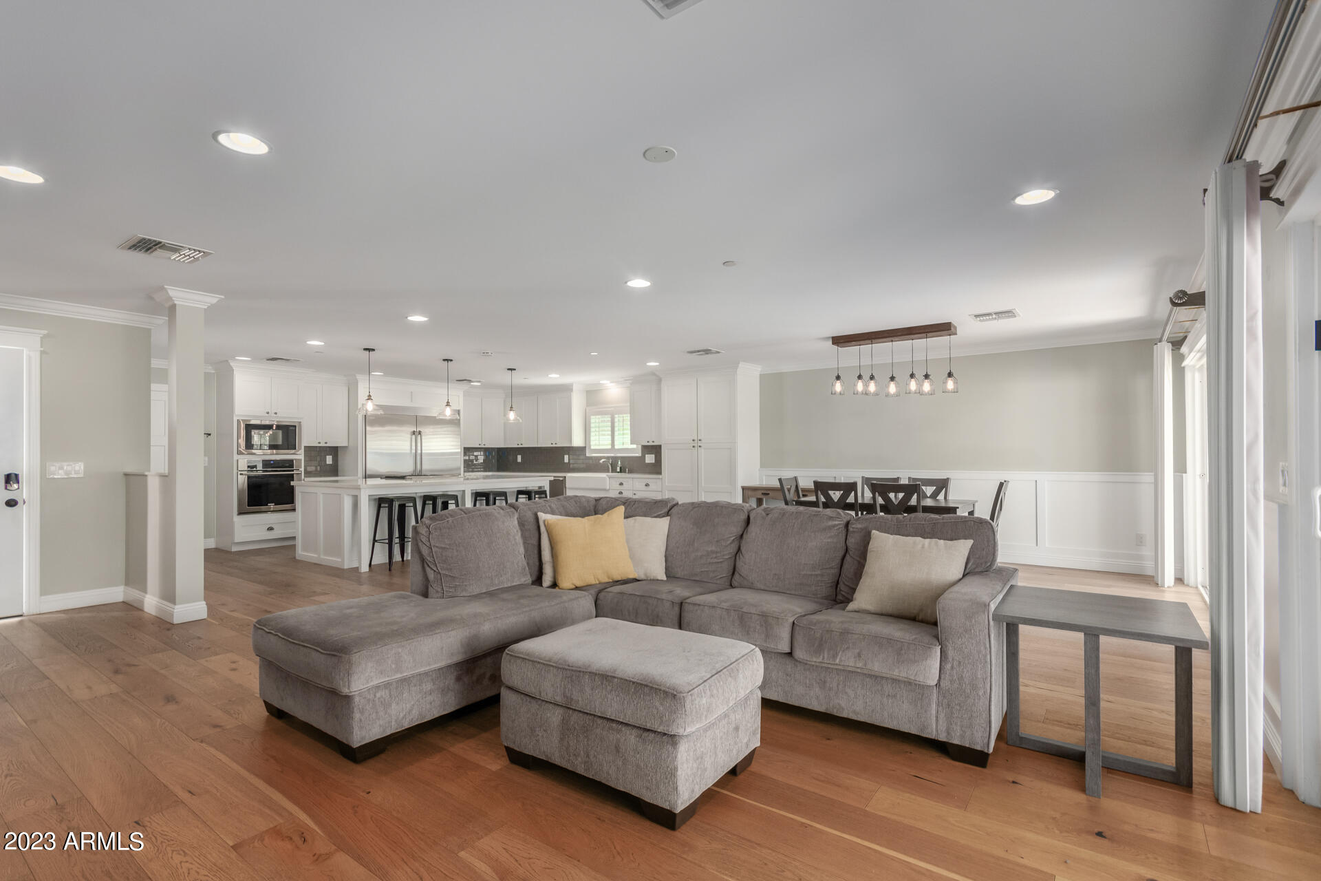 6332 N 85TH Street