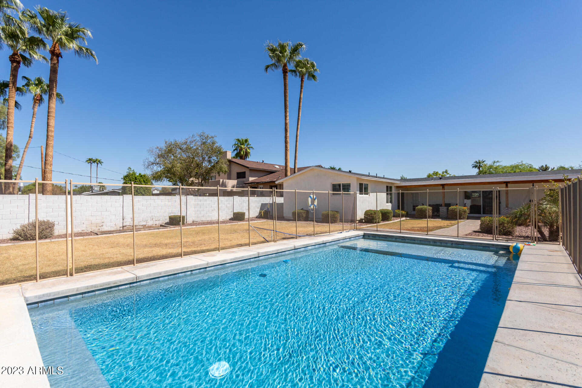 6332 N 85TH Street