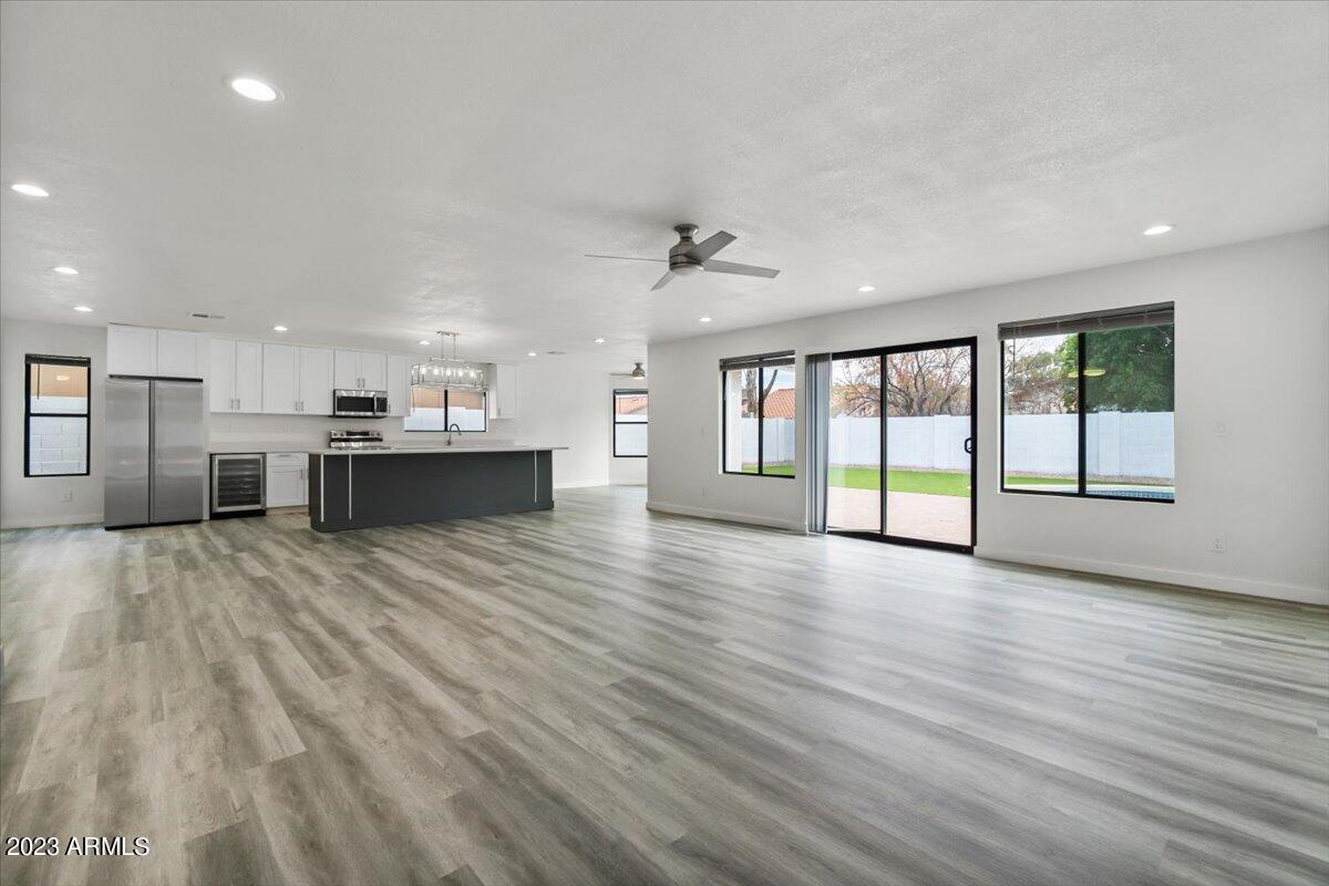 2067 W GILA Lane