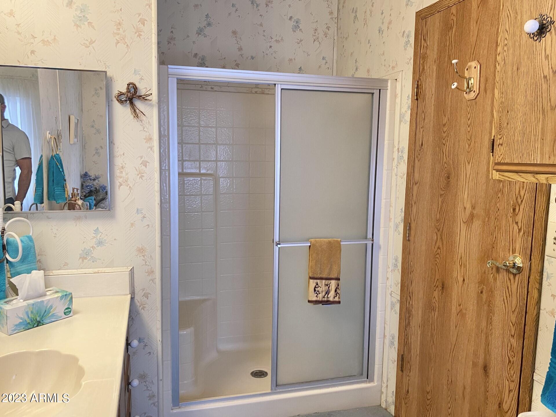 5831 E Leonora Street