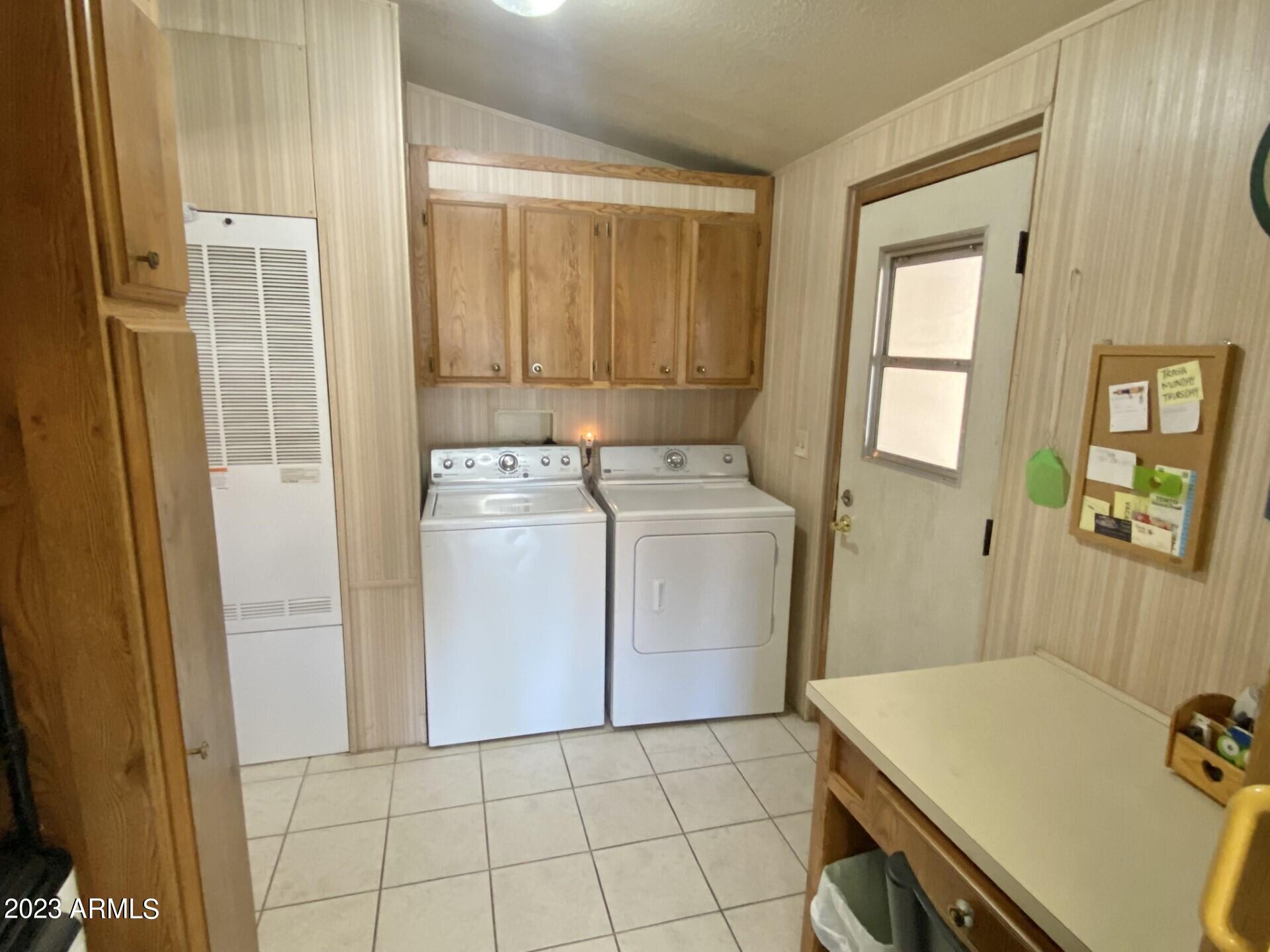 5831 E Leonora Street